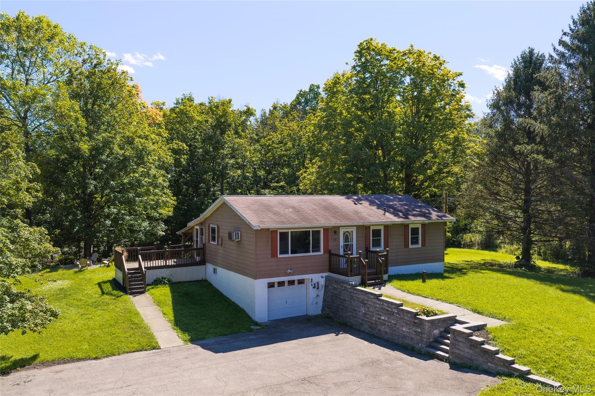 16 Peoples Road, Saugerties NY 12477