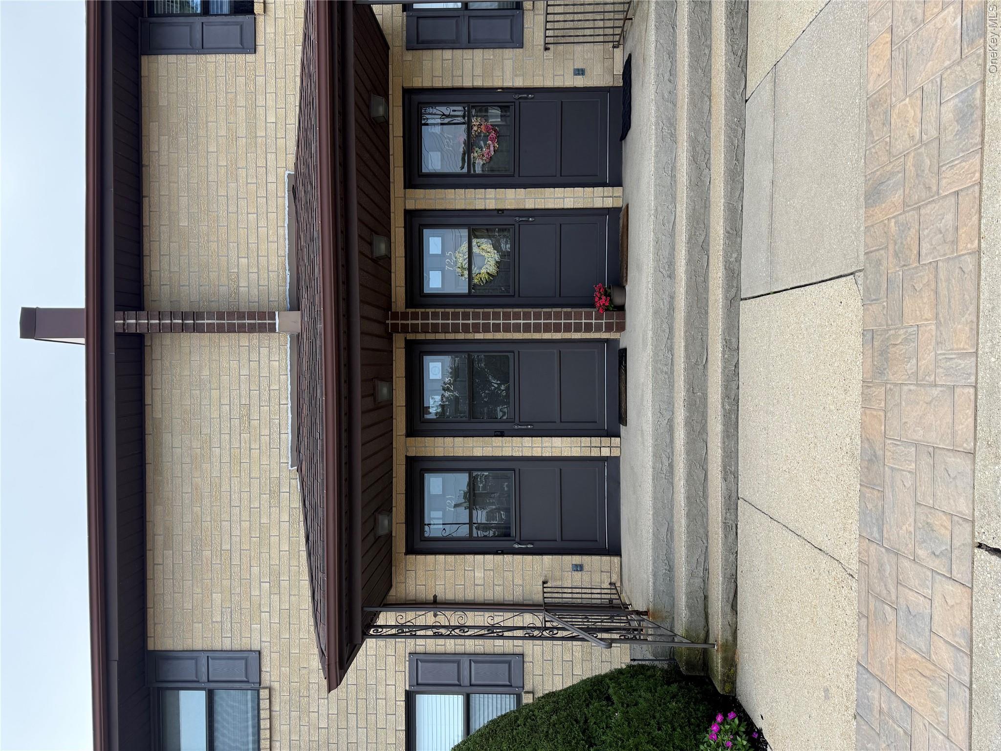 723 Wantagh Avenue, Wantagh NY 11793