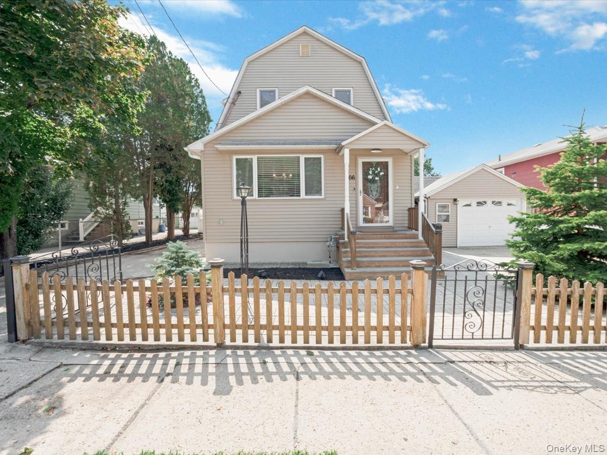 66 Fairmount Street, Valley Stream NY 11580