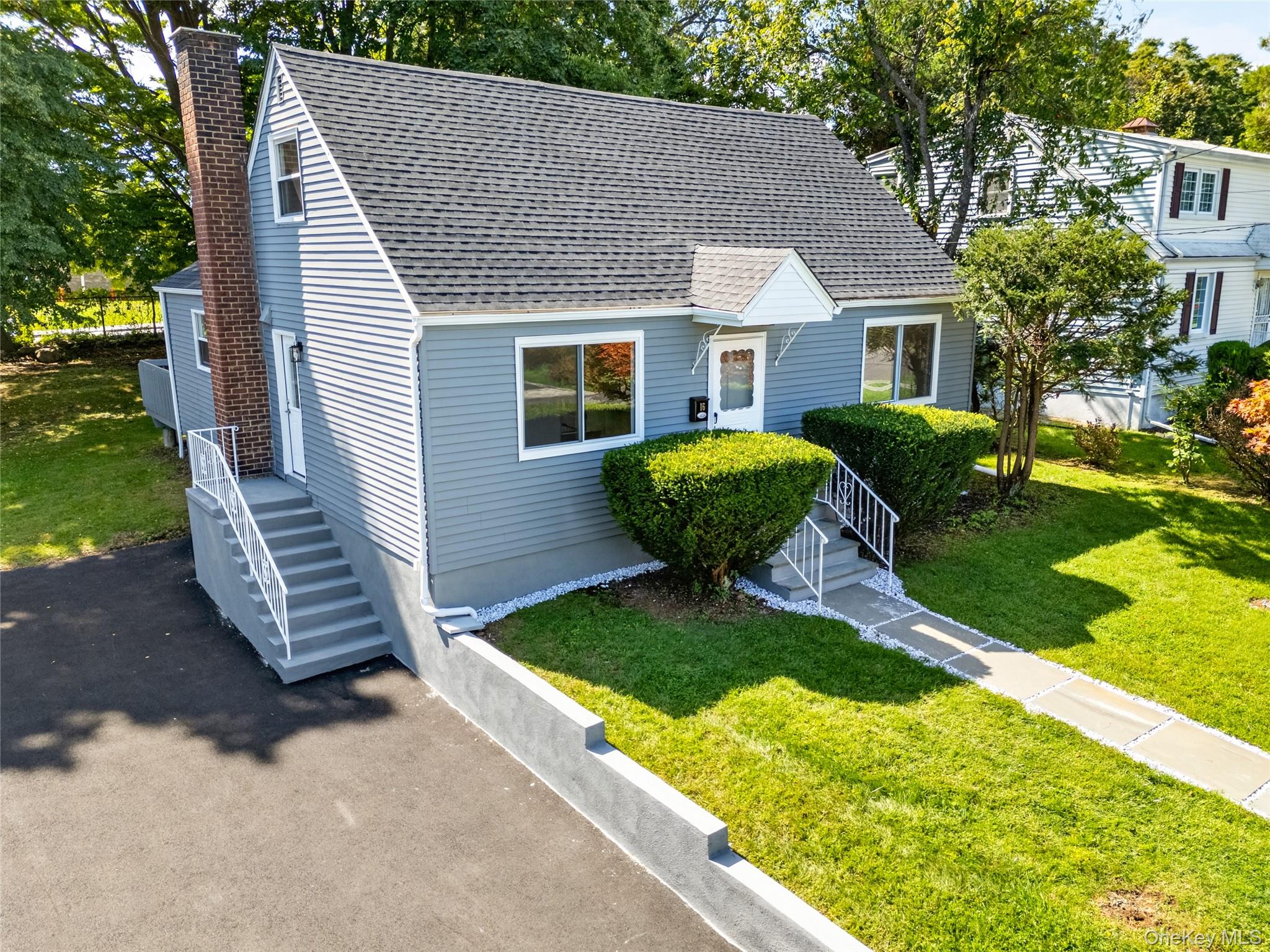 16 Saratoga Road, White Plains NY 10607
