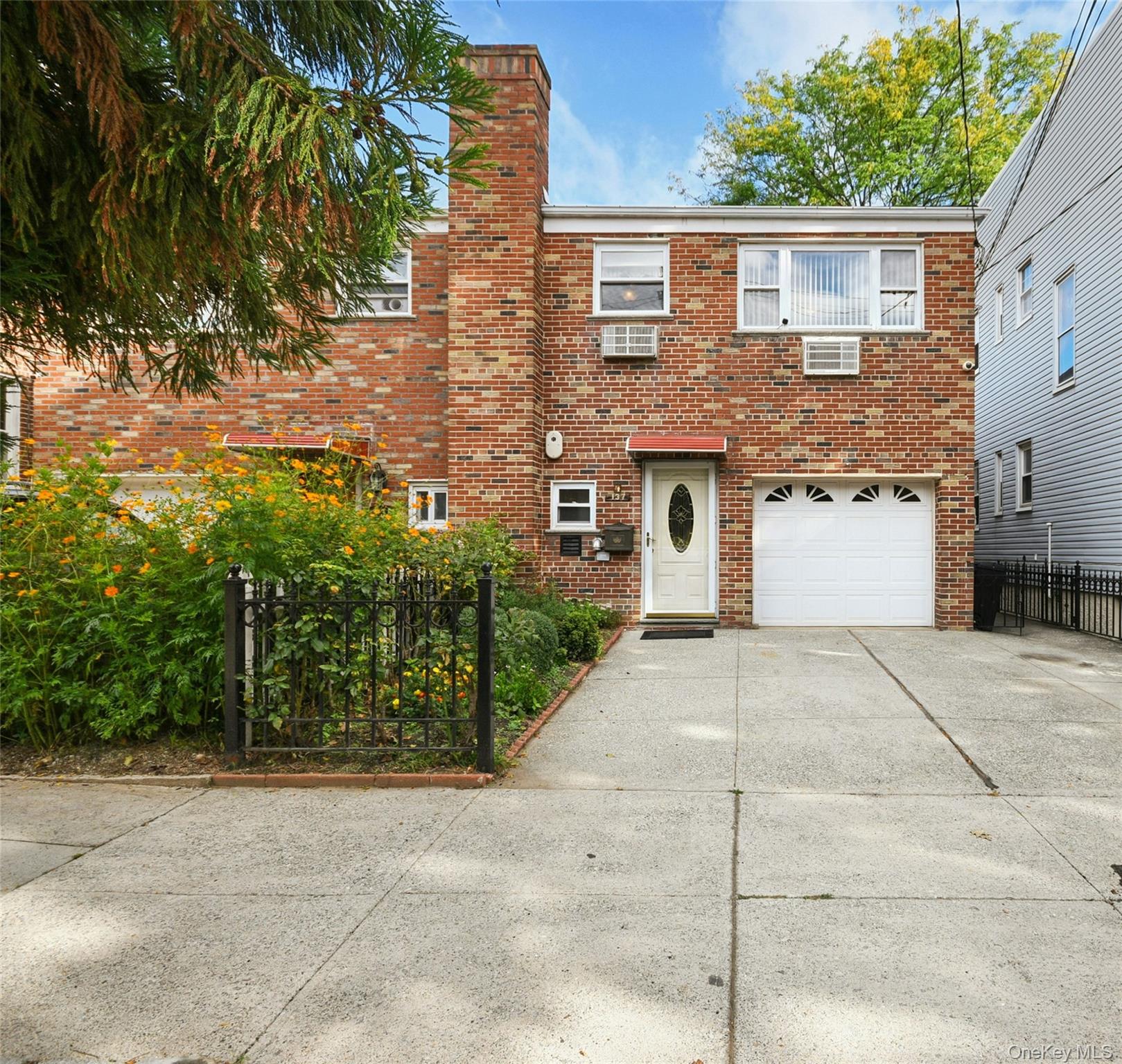 137 E 235th Street, Bronx NY 10470