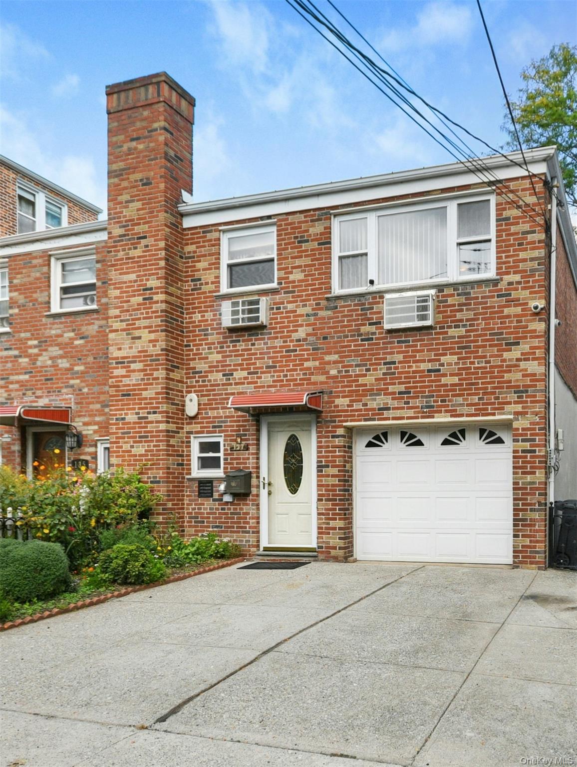 137 E 235th Street, Bronx NY 10470