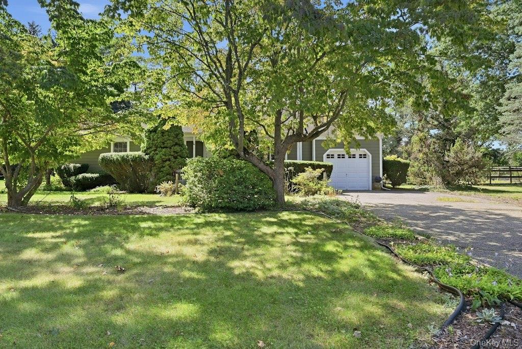 985 Silver Colt Road, Cutchogue NY 11935