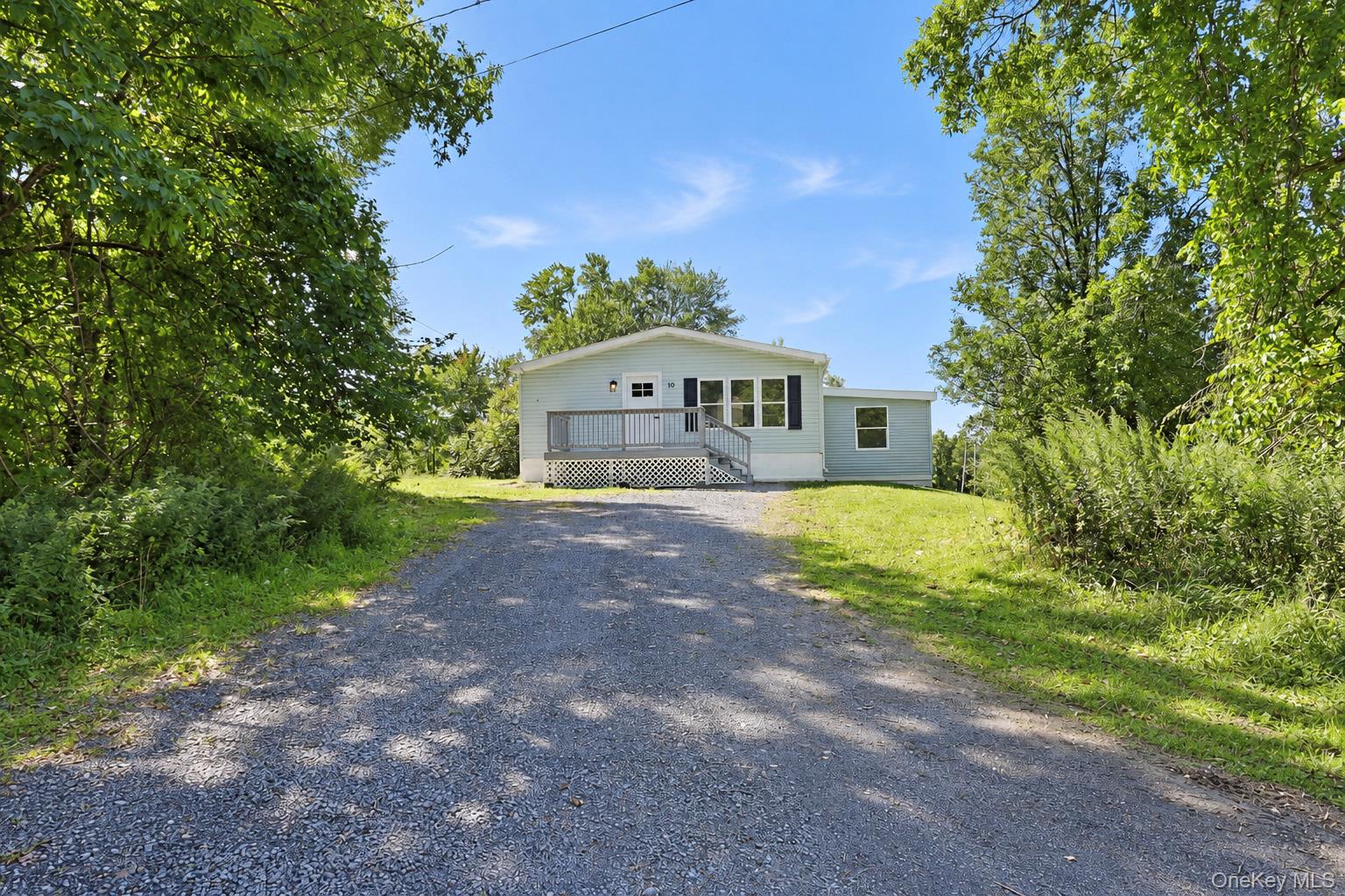 10 Spike Horn Road, Saugerties NY 12477