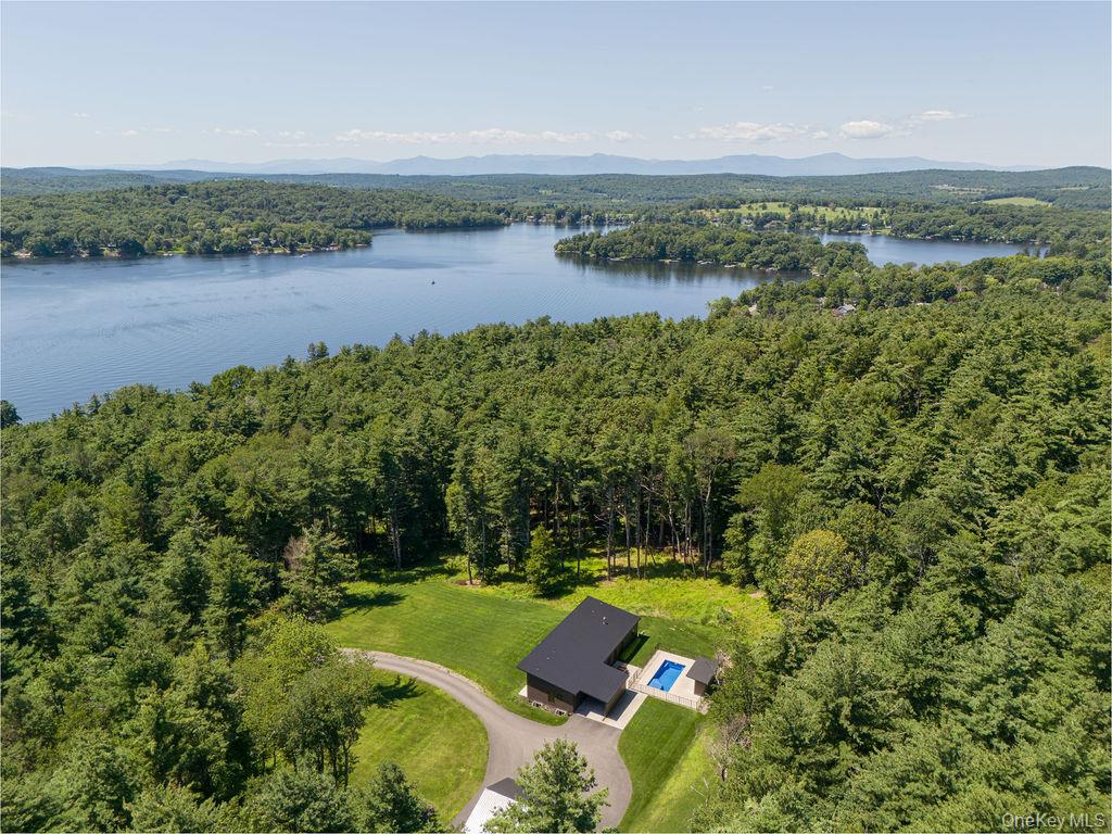 501 Birch Street, Craryville NY 12521
