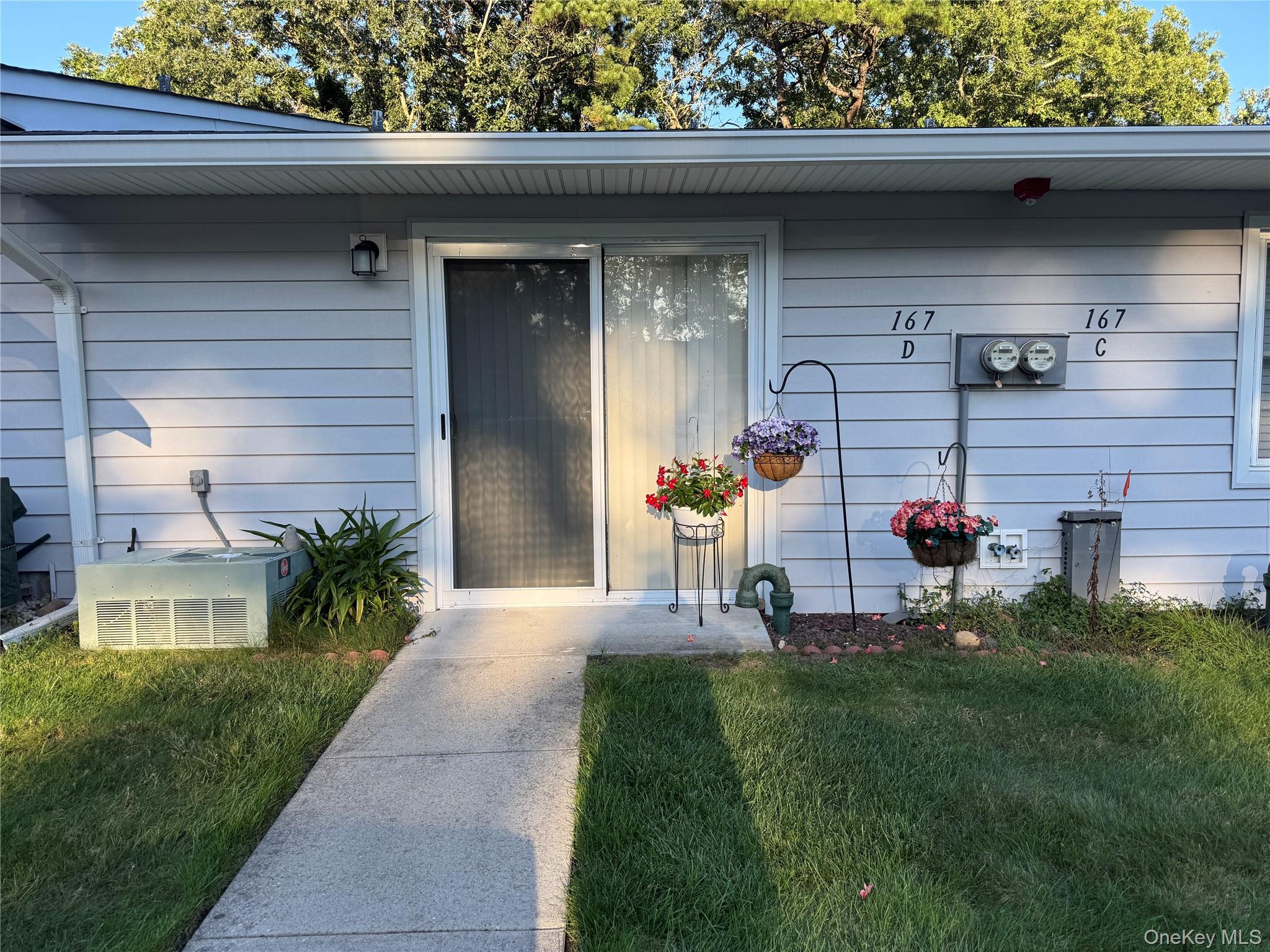 167 Ventry Court Unit D, Ridge NY 11961