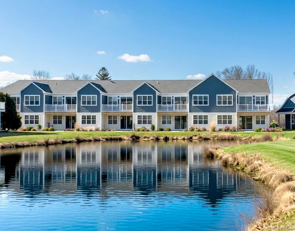 612 Bay View Circle Unit 12, Moriches NY 11955