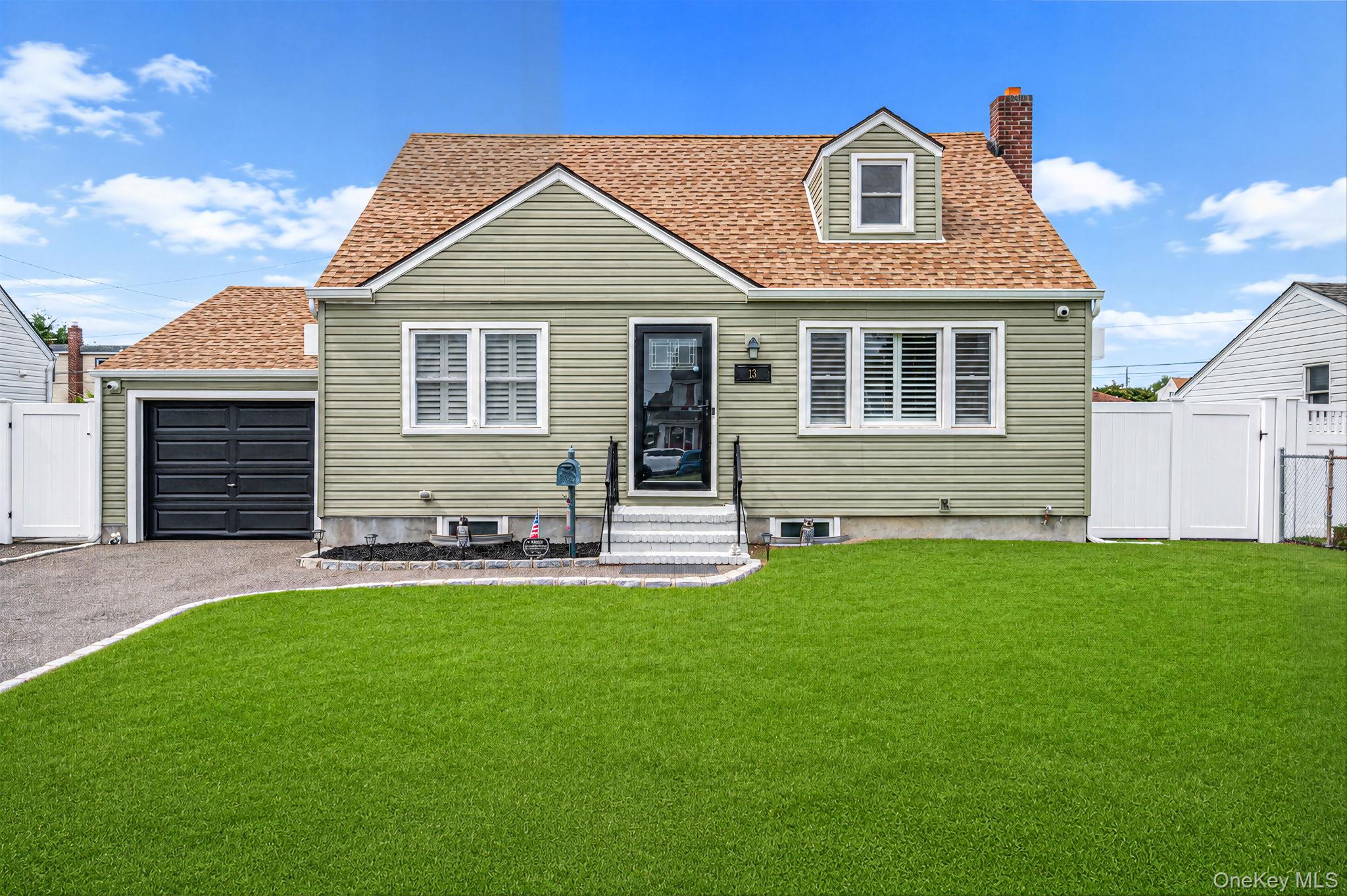 13 Maple Drive, Lindenhurst NY 11757
