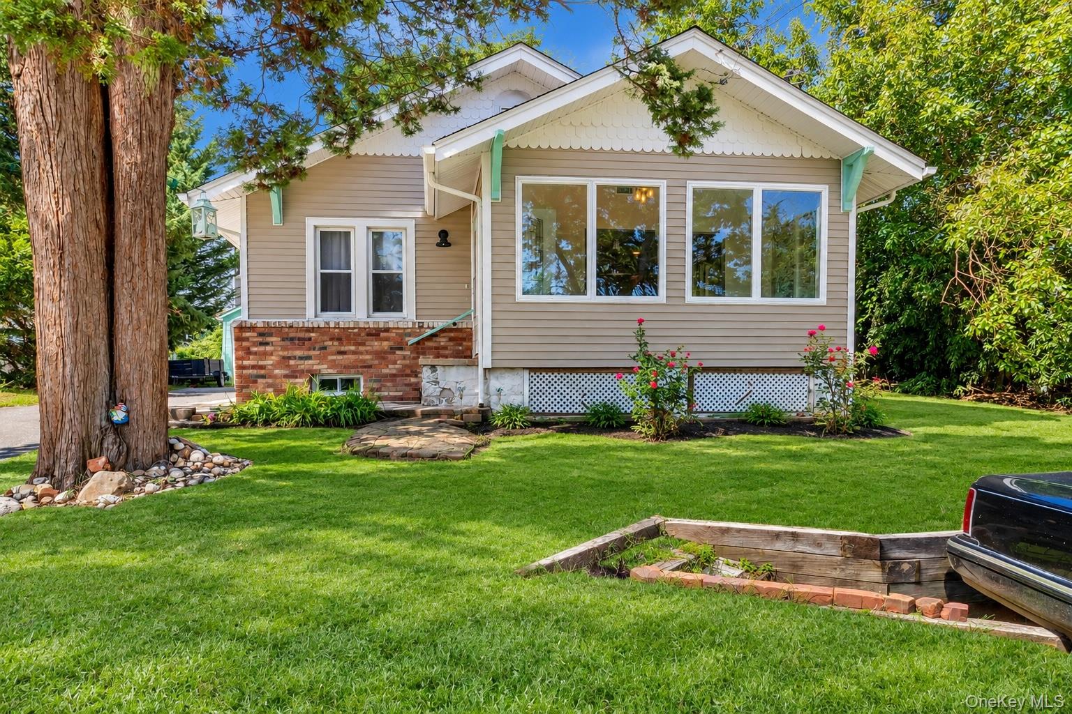 3 School Street, Lake Ronkonkoma NY 11779