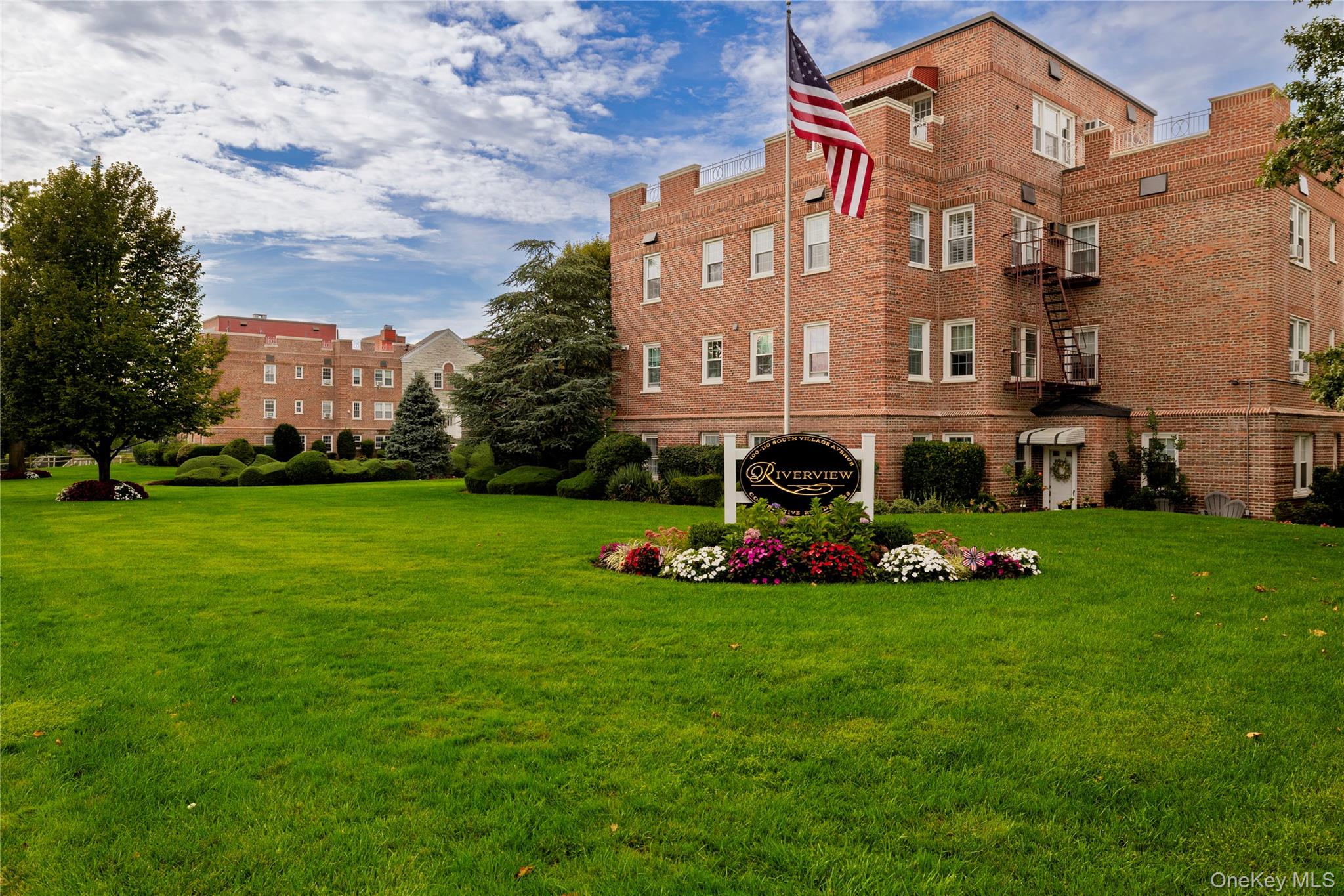 110 South Village Avenue Unit 1A, Rockville Centre NY 11570