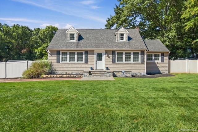 6 Hawk Road, Rocky Point NY 11778
