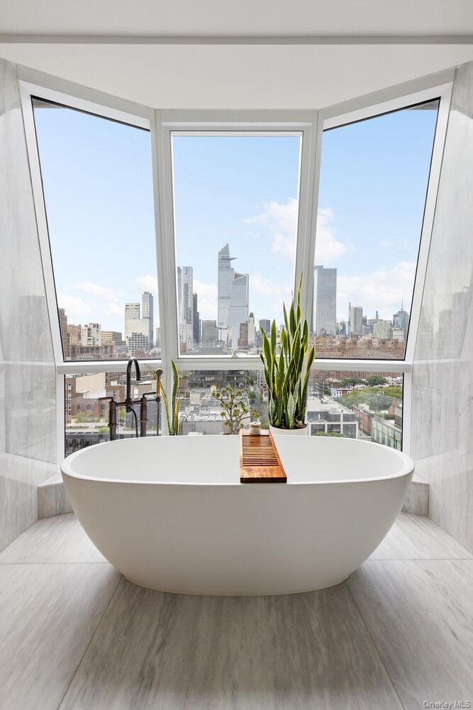 515 W 18TH Street Unit 1701, Manhattan NY 10011