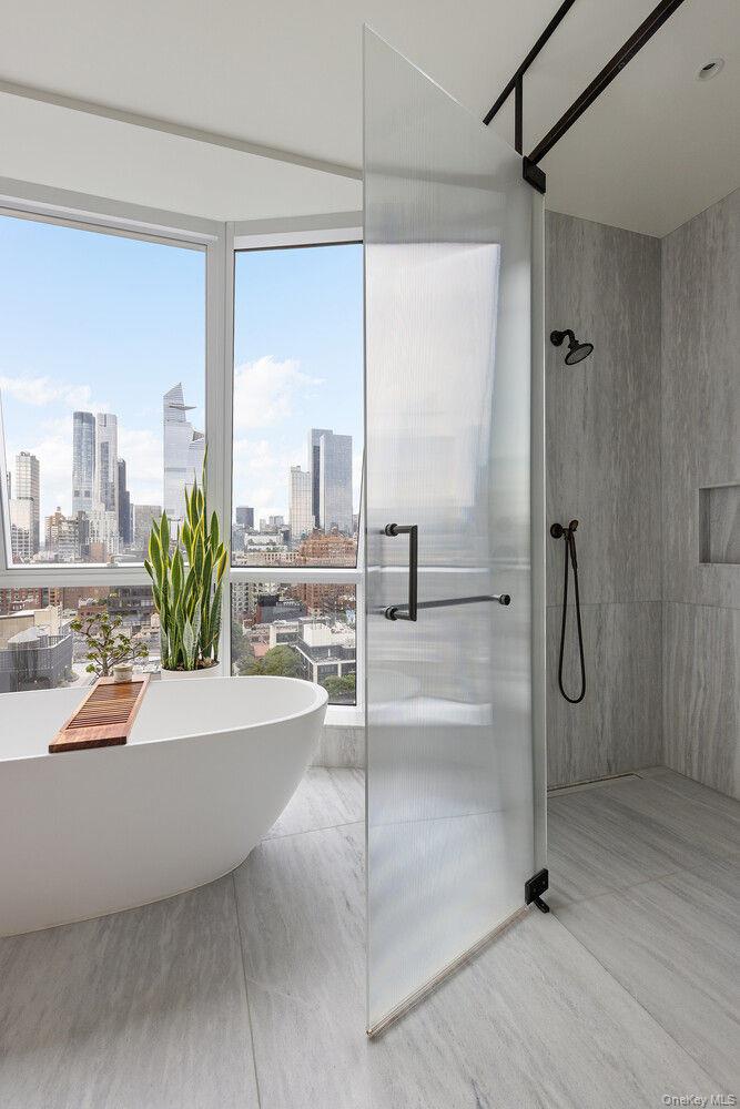 515 W 18TH Street Unit 1701, Manhattan NY 10011