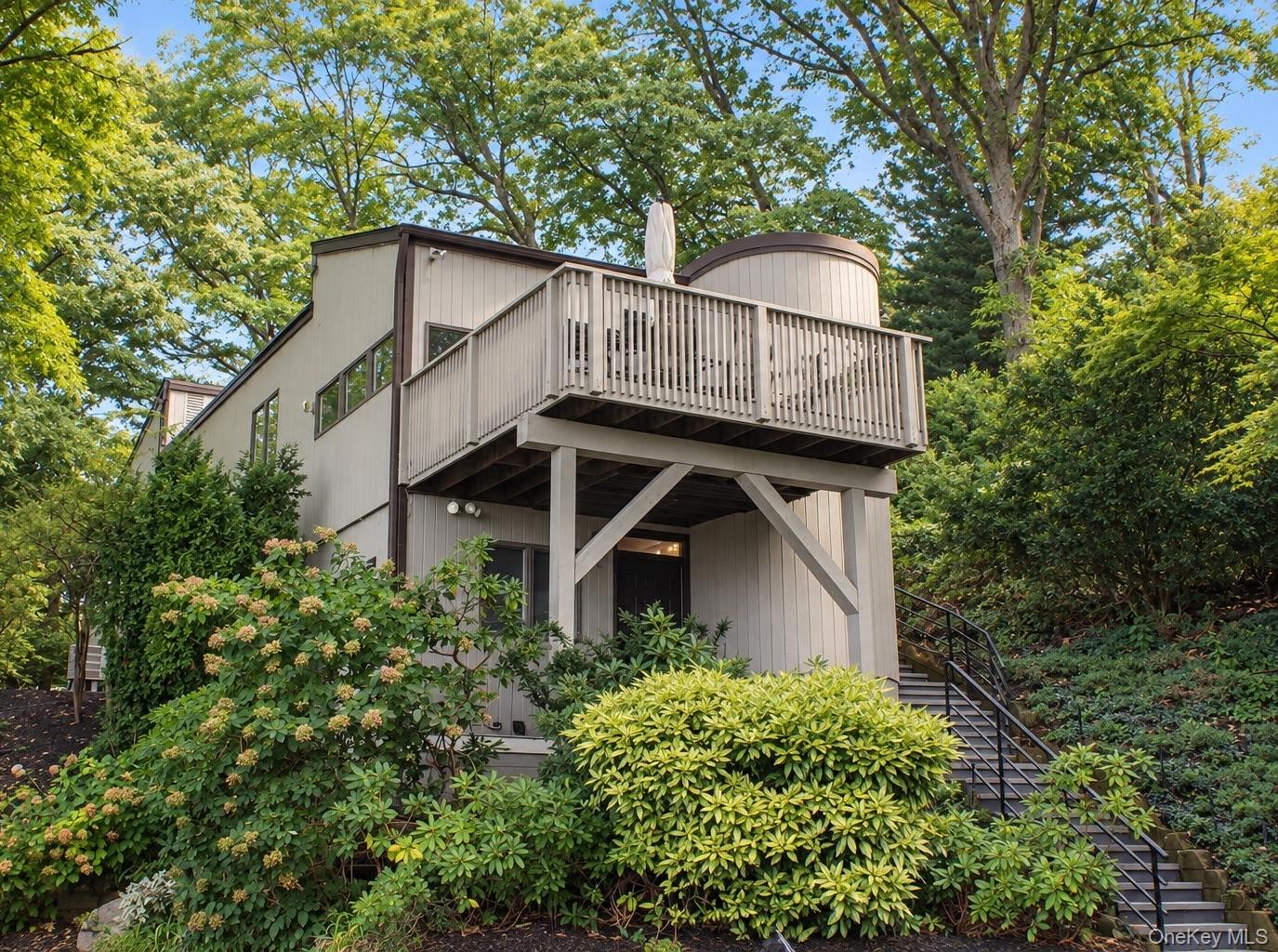 732 Sound View Road, Mill Neck NY 11771