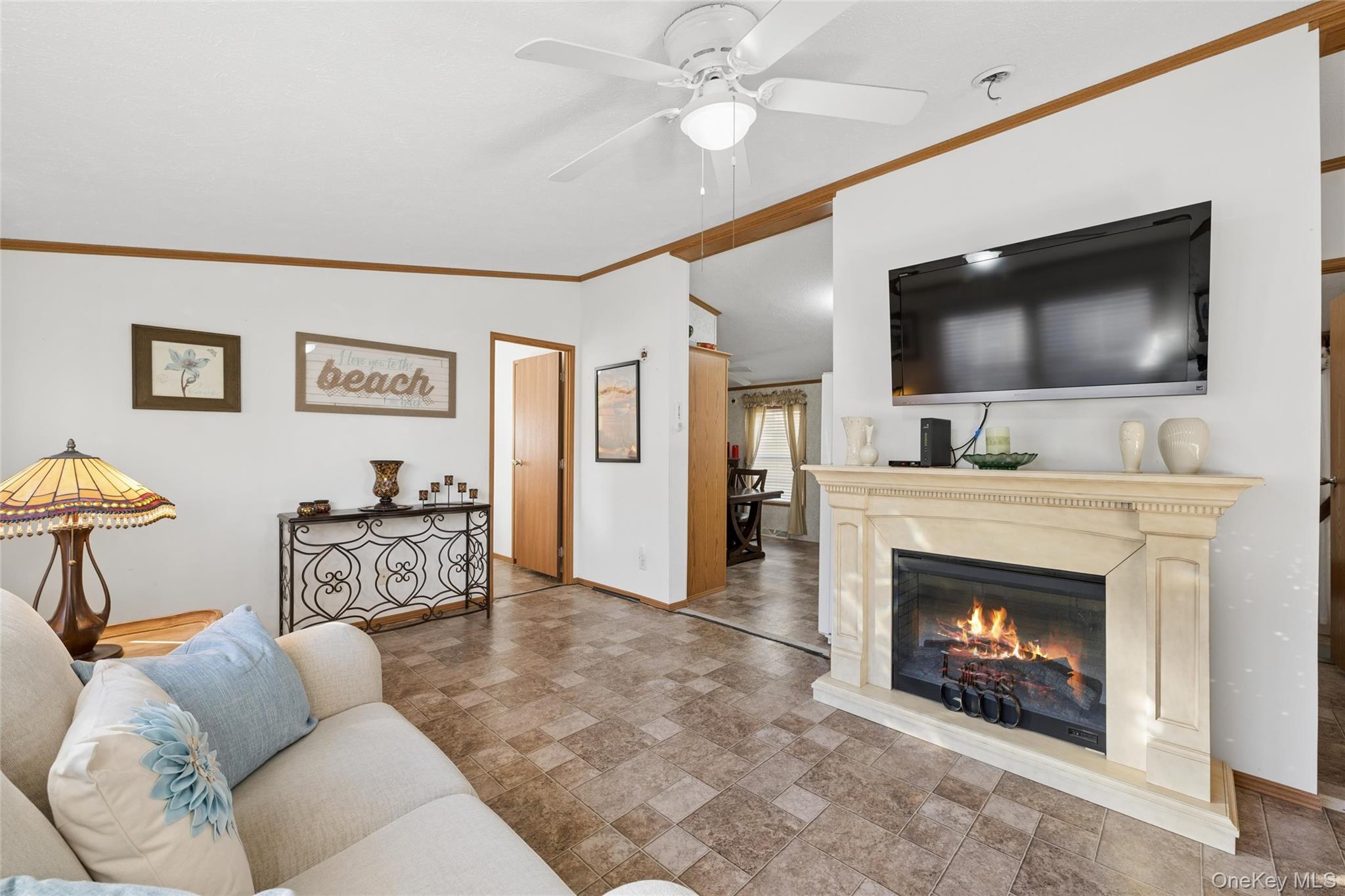 53 Crassen Boulevard Unit #32 Harbor Rd., Amagansett NY 11930