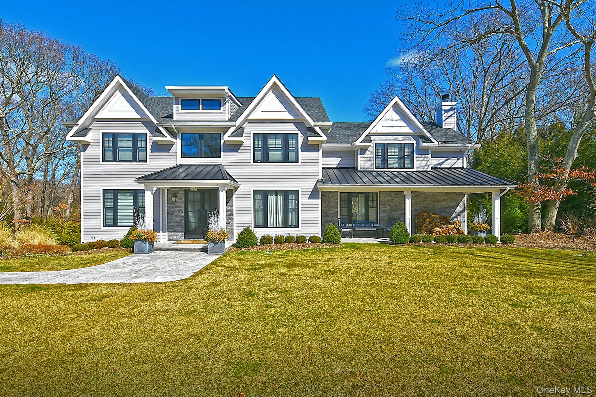 10 Yardley Drive, Dix Hills NY 11746