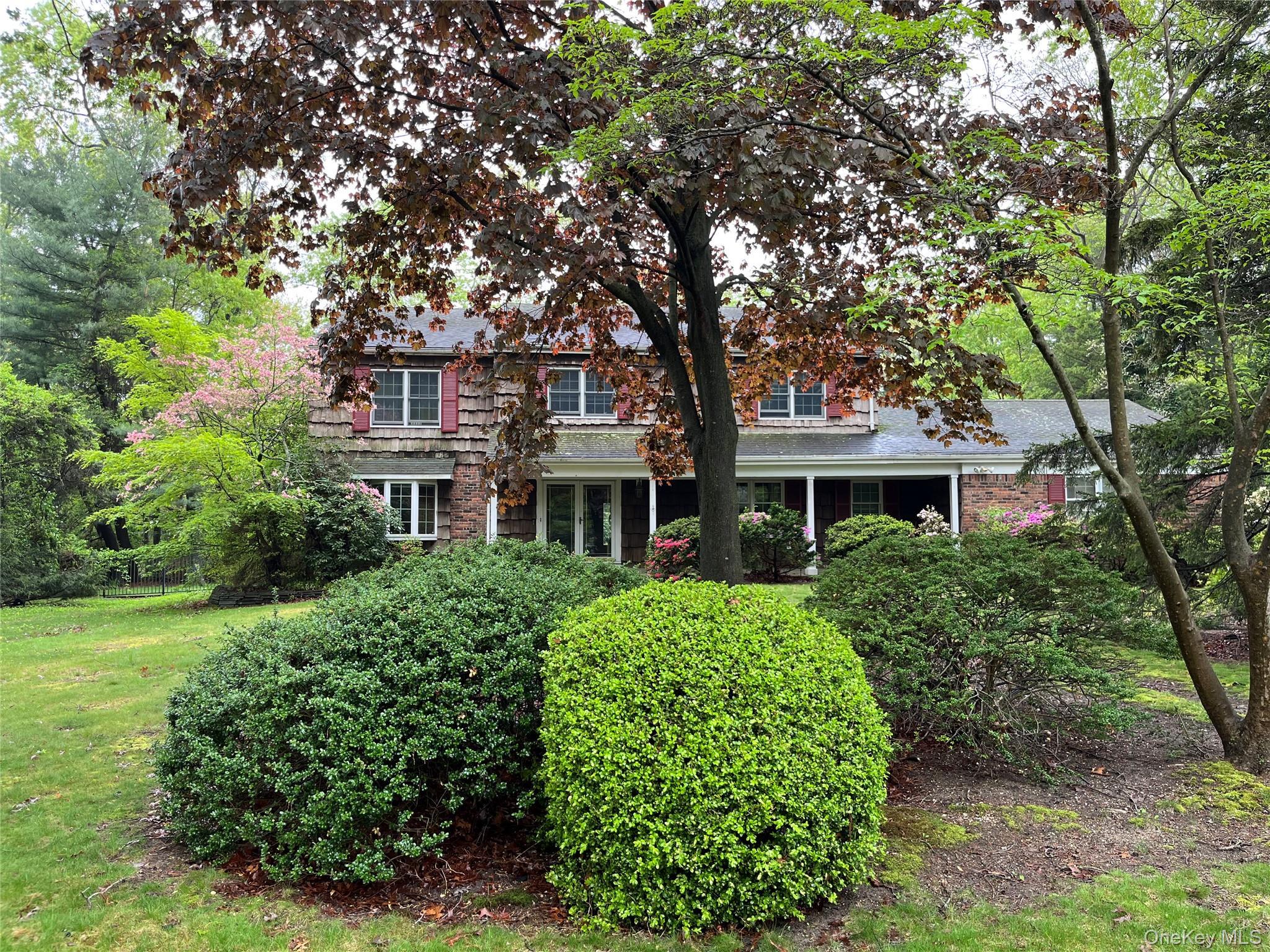 20 Blacksmith Lane, East Northport NY 11731