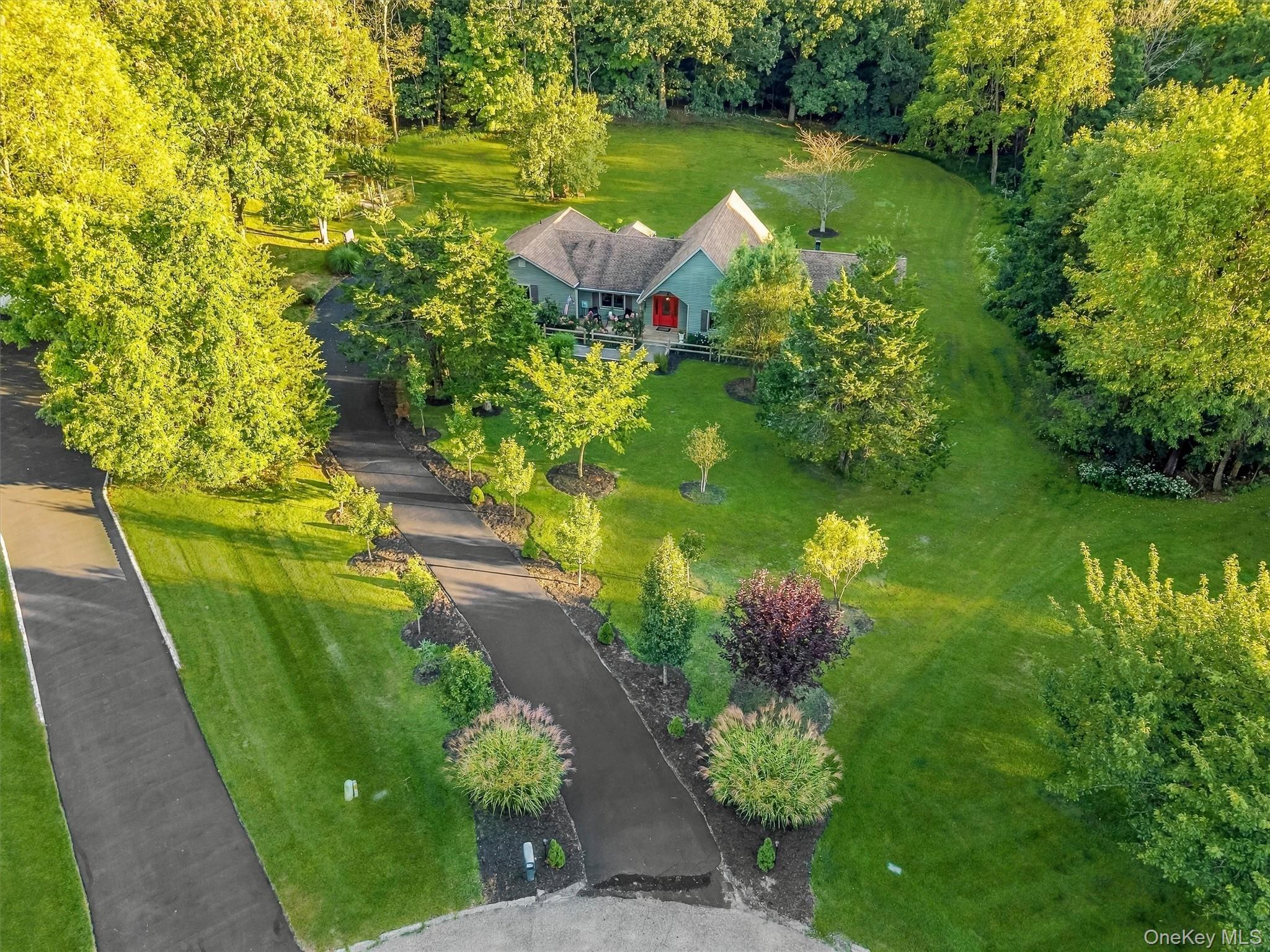 12 Whitefield Avenue, Warwick NY 10990