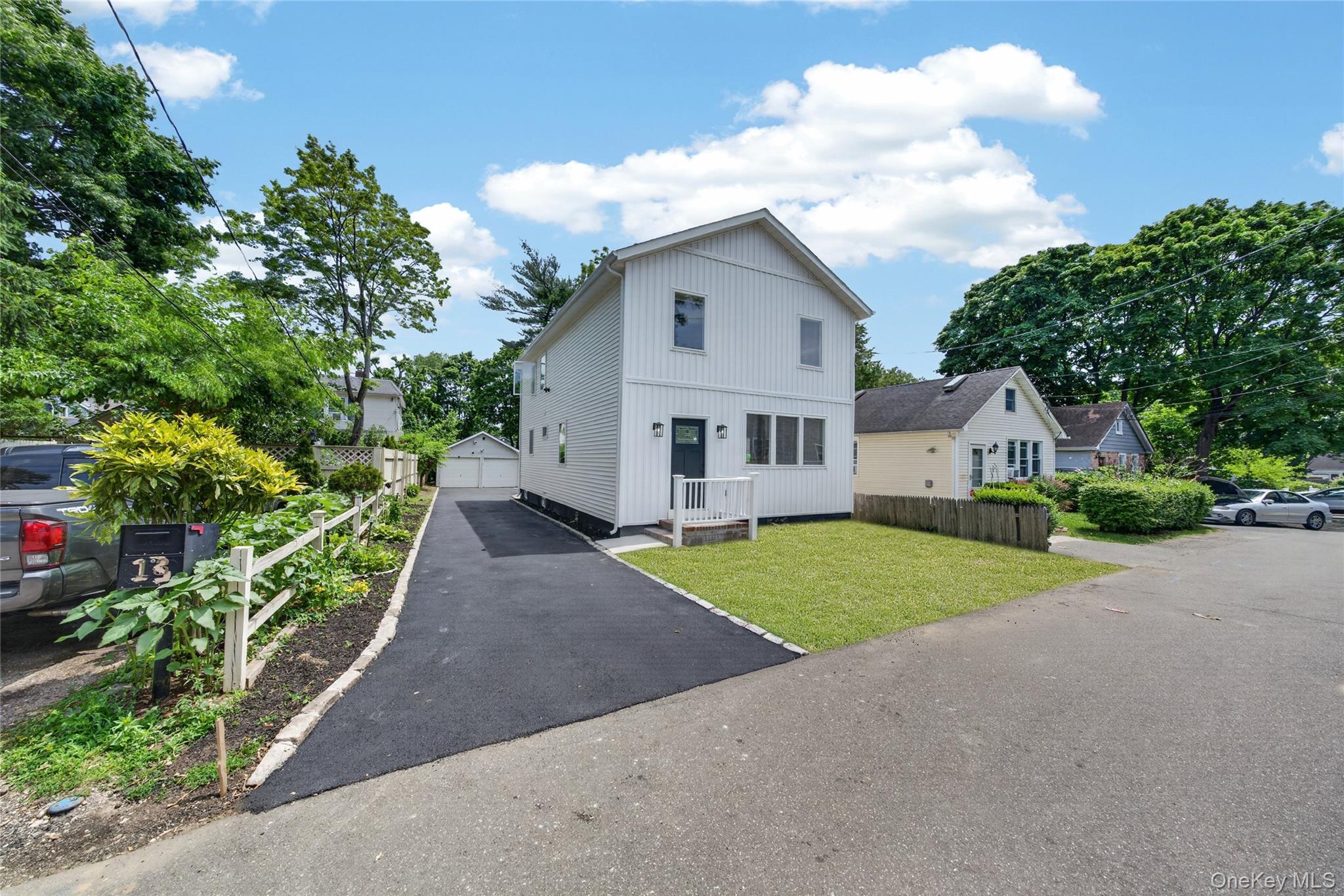 15 Grand Place, Huntington Station NY 11746