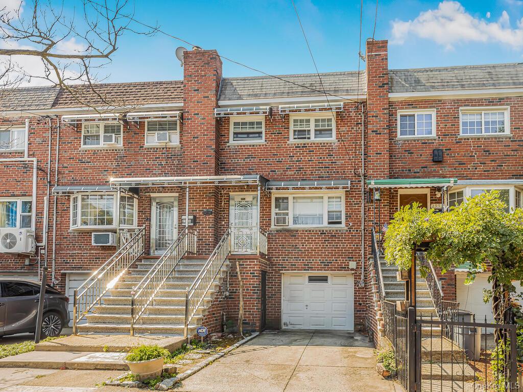 2951 Kingsland Avenue, Bronx NY 10469