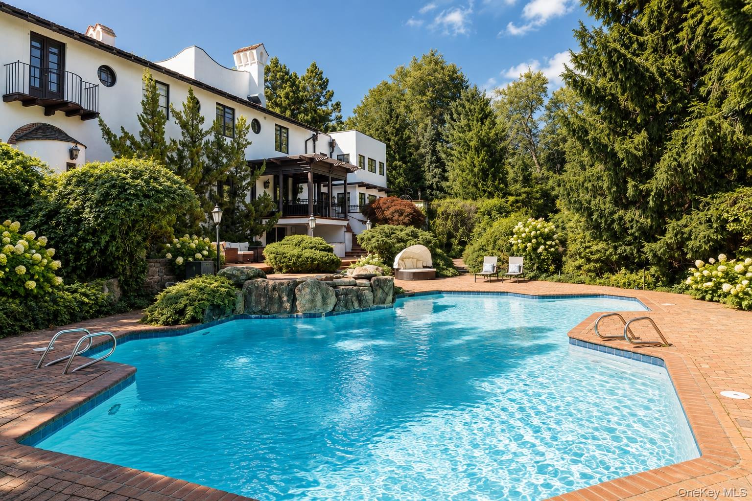 33 Grand Park Avenue, Scarsdale NY 10583