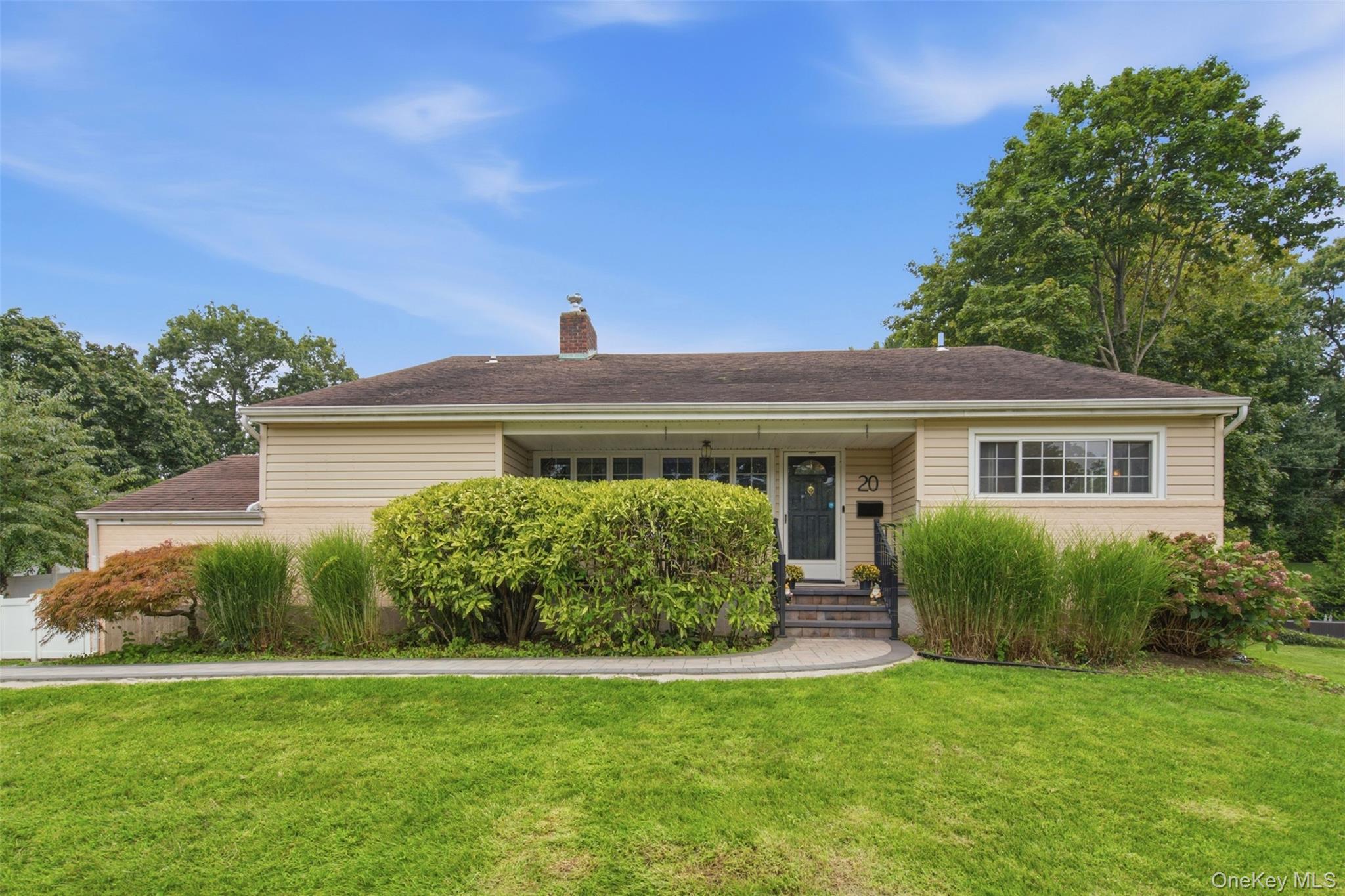 20 Old Town Lane, Huntington NY 11743
