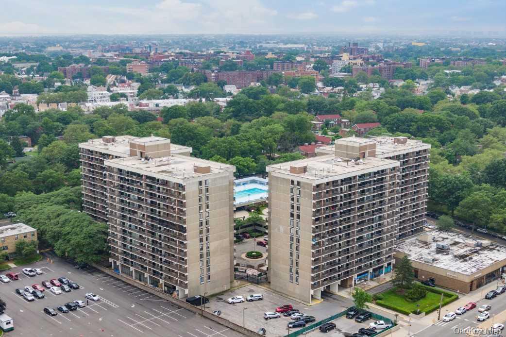 152-18 Union Turnpike Unit 4 P, Flushing NY 11367