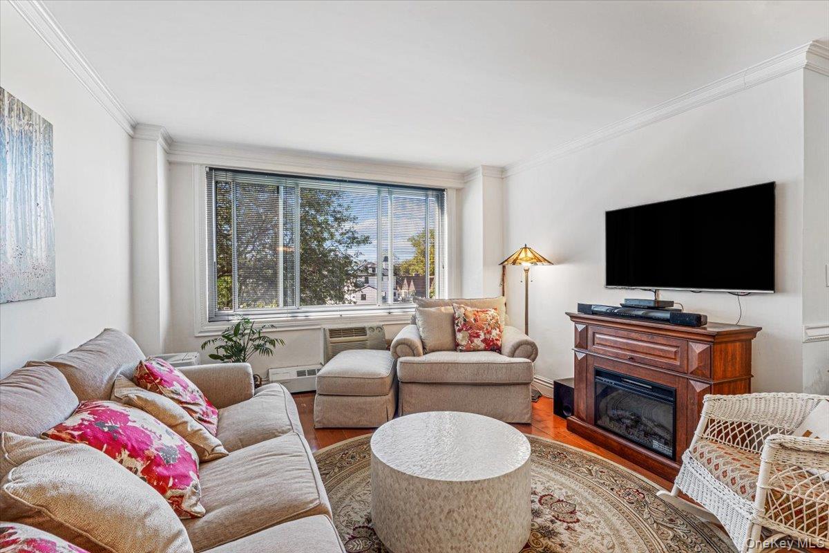 220-55 46th Avenue Unit 5A, Bayside NY 11361
