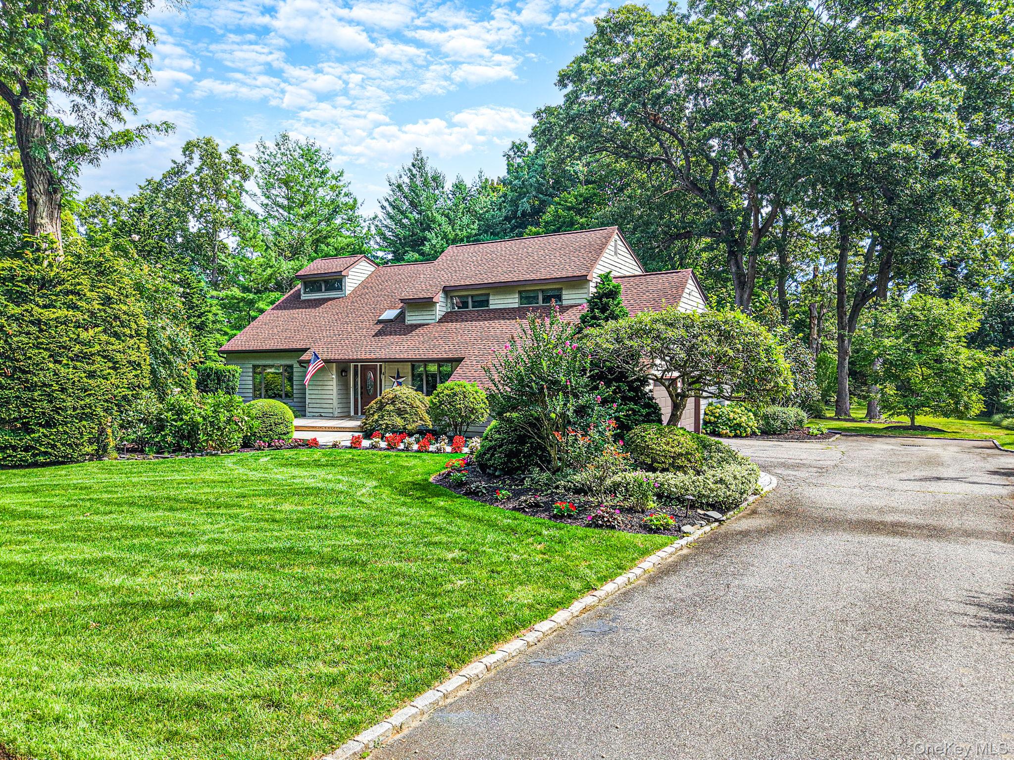 4 Kroft Court, Huntington NY 11743