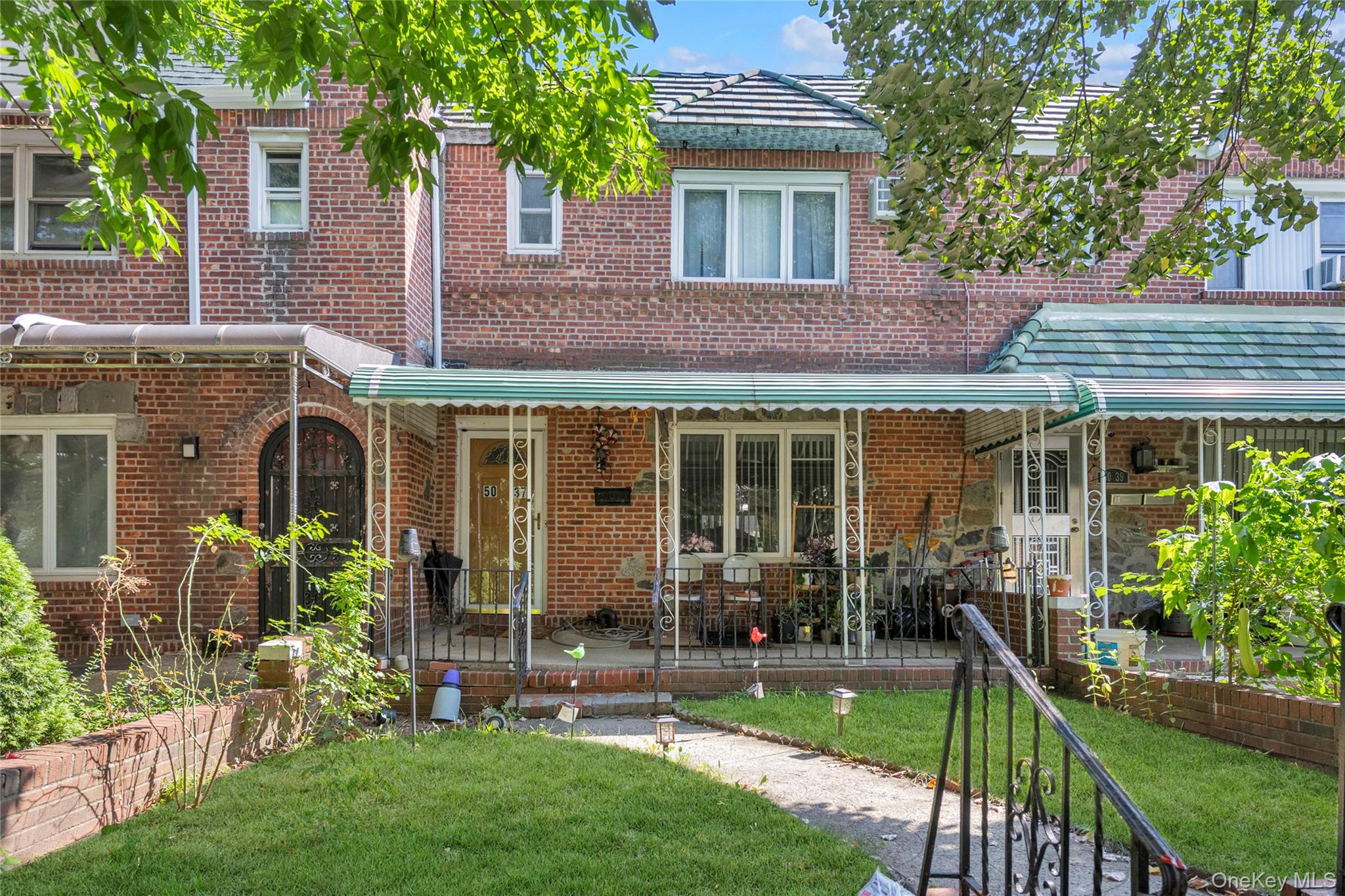 5037 64th Street, Woodside NY 11377