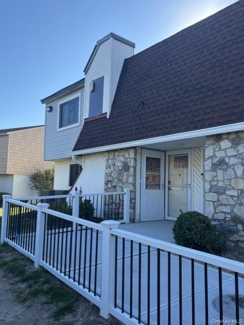 141 Pointe Circle N Unit 141, Coram NY 11727