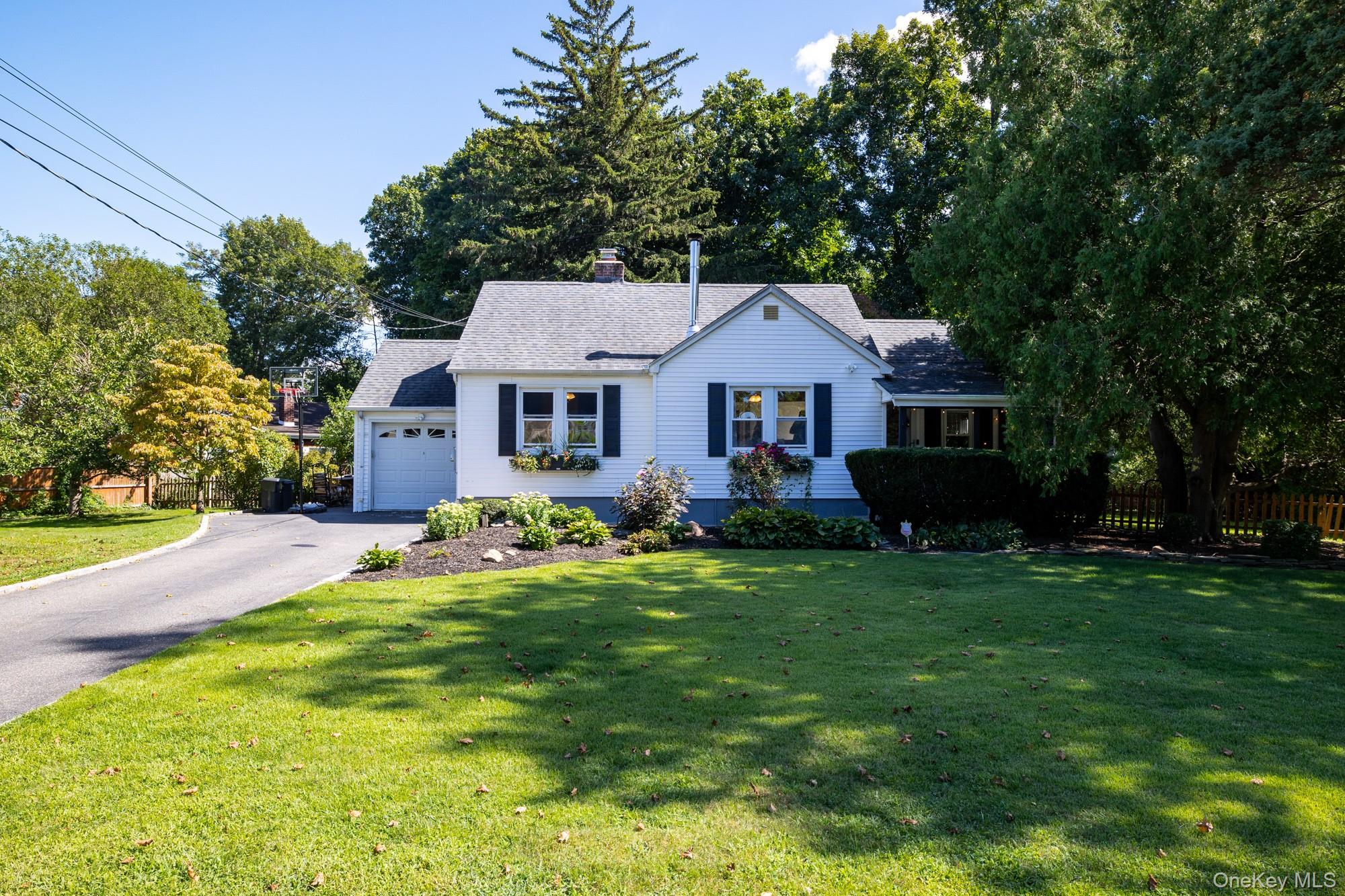12 Ingersoll Street, Huntington Station NY 11746