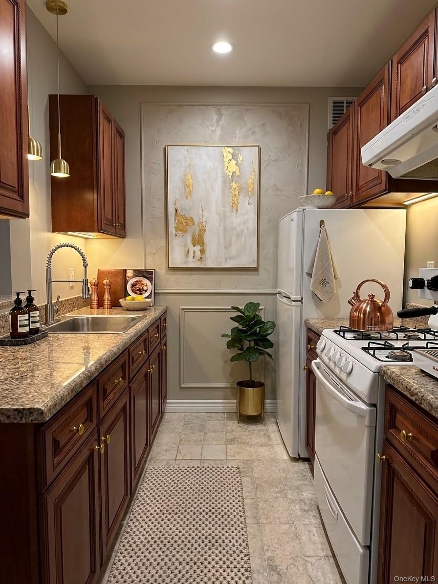 10025 Queens Boulevard Unit 6L, Forest Hills NY 11375