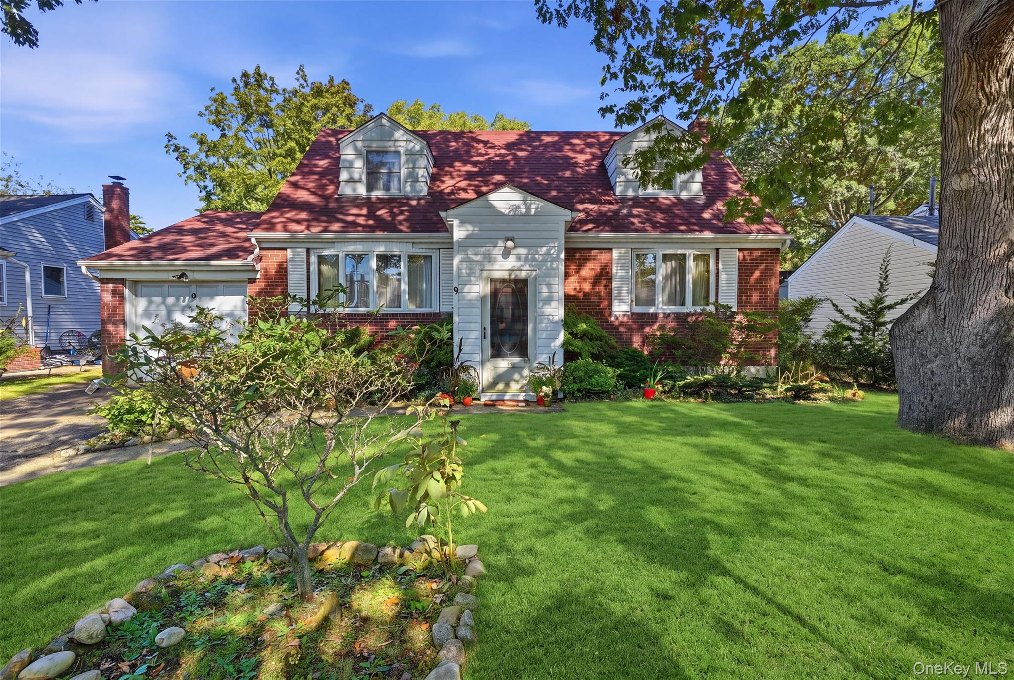 9 Stillwell Street, Huntington NY 11743