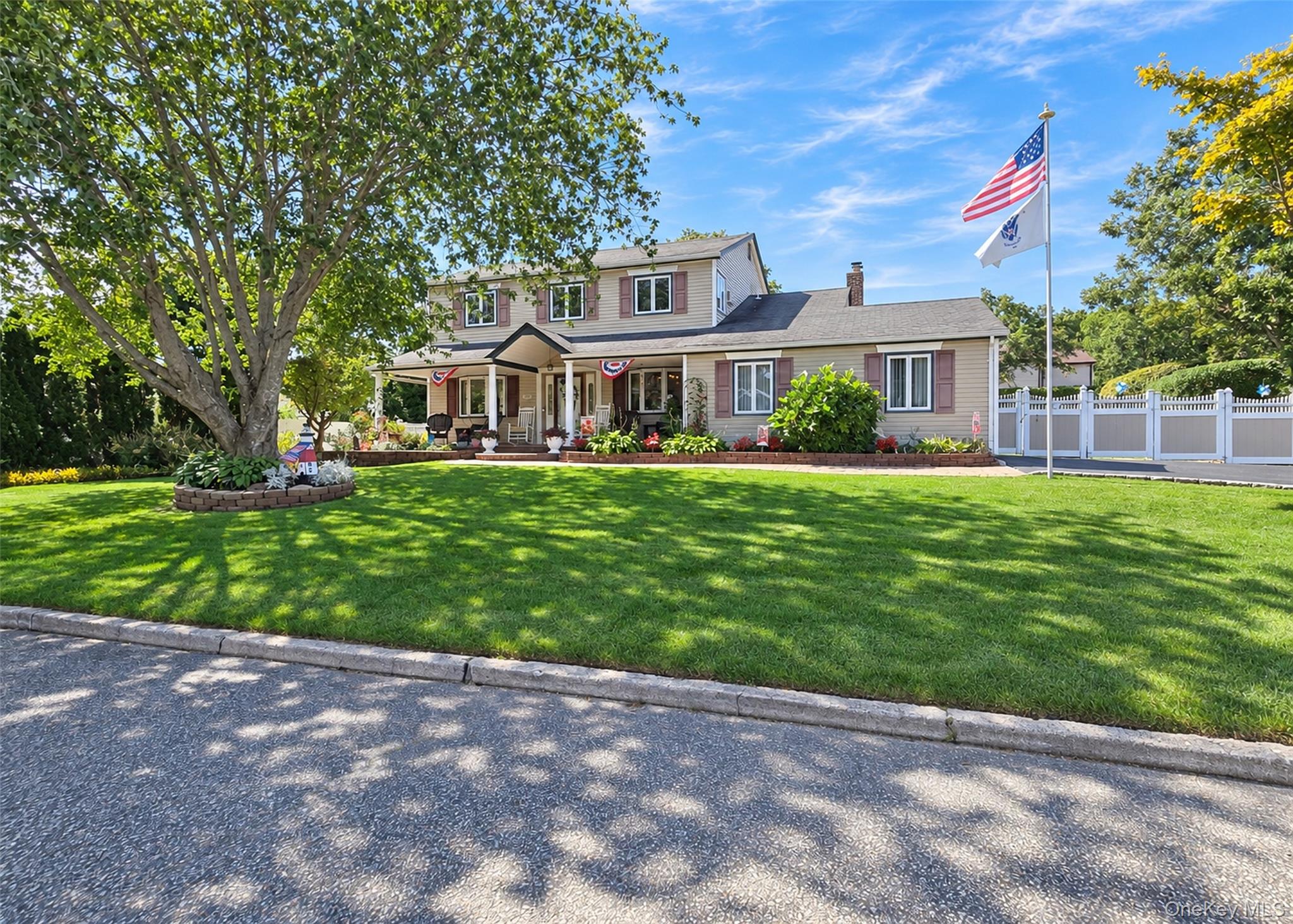 122 Evergreen Avenue, Medford NY 11763