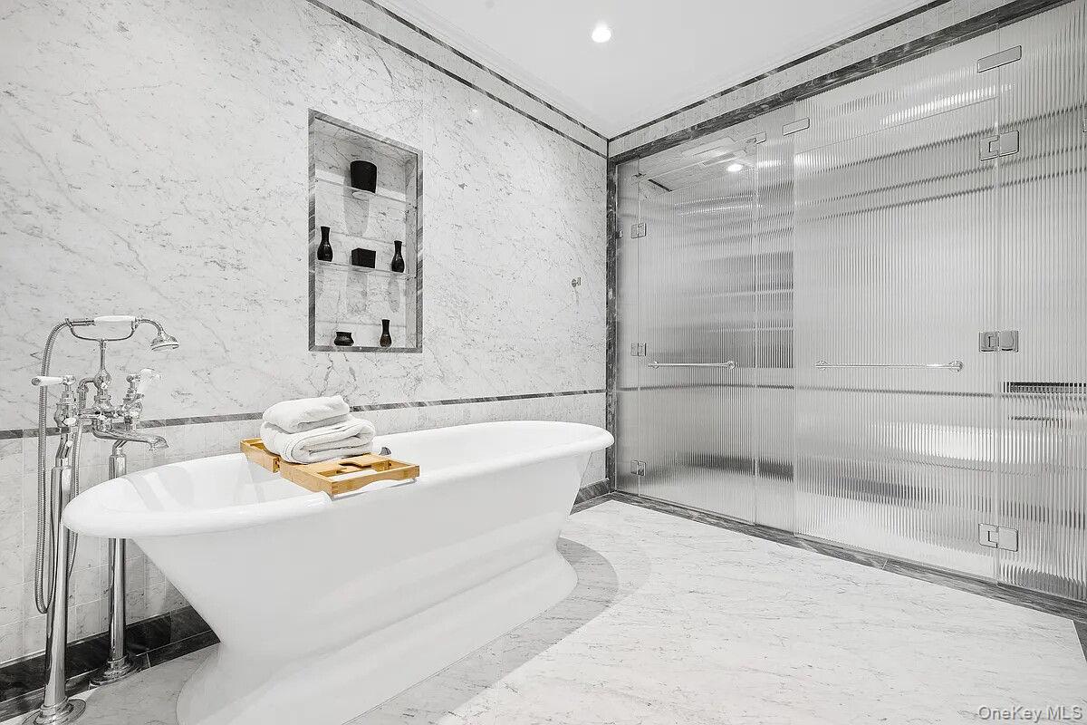 150 E 78TH Street Unit 2B, Manhattan NY 10075