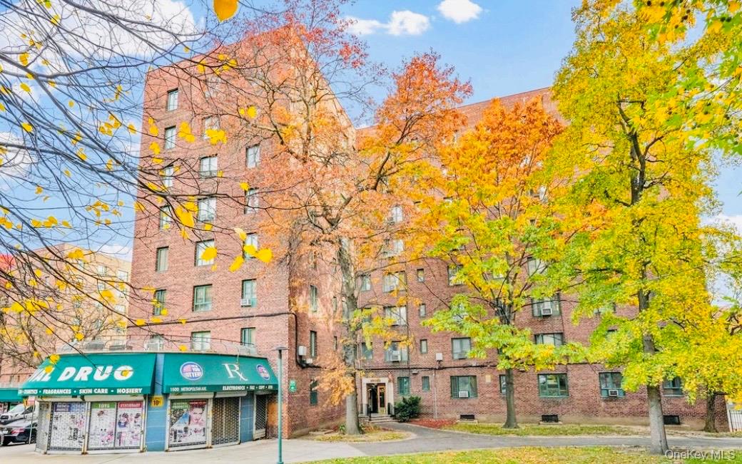 1504 Metropolitan Avenue Unit 4H, Bronx NY 10462