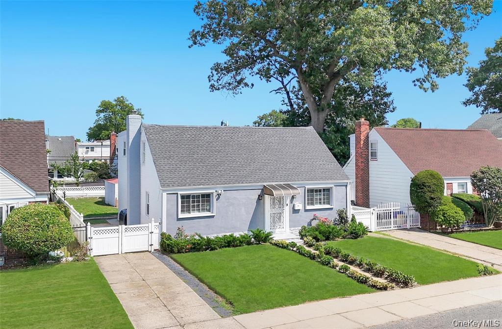 178 Warwick Road, Elmont NY 11003