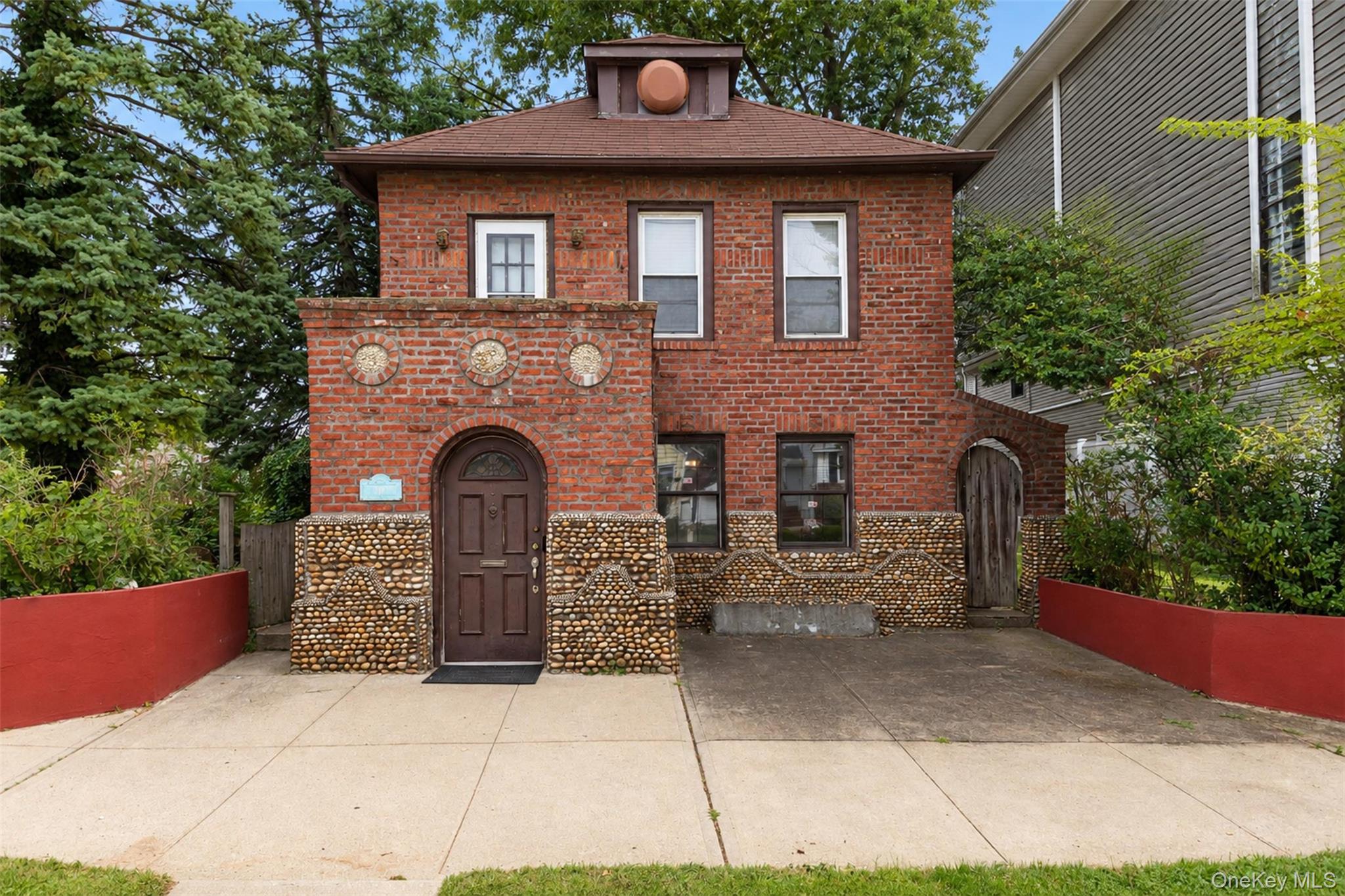 145 Arlington Avenue, Valley Stream NY 11580