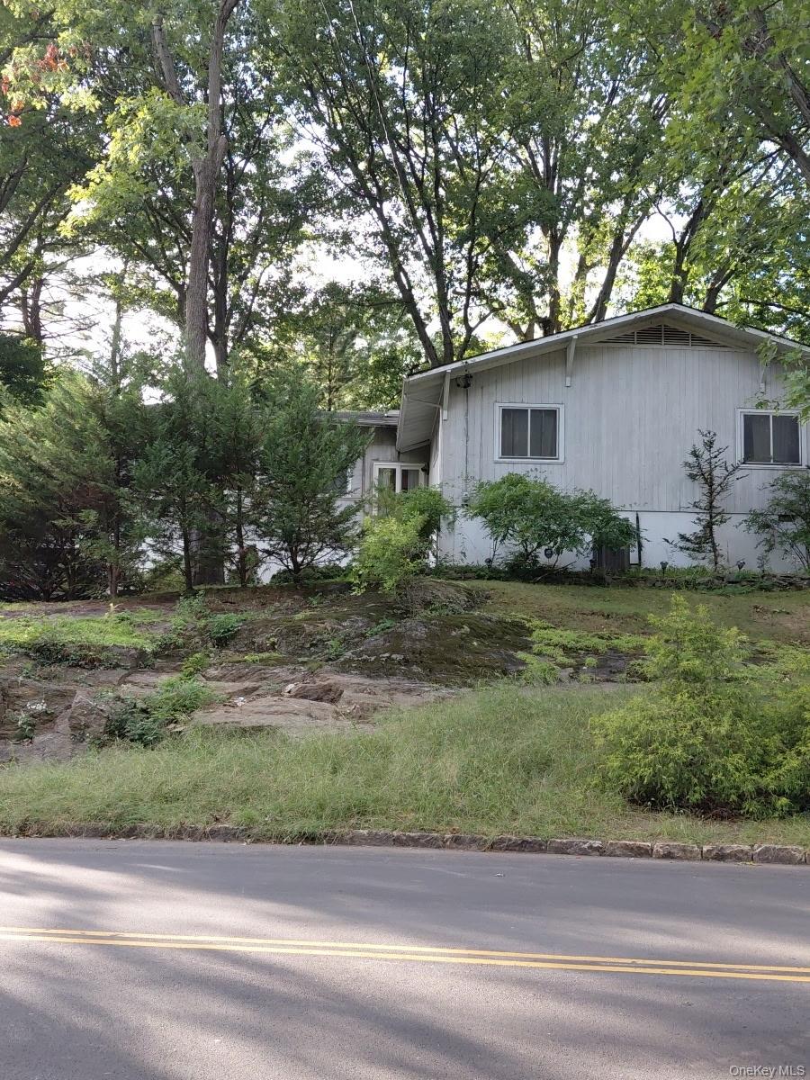26 Soundview Drive, Eastchester NY 10709