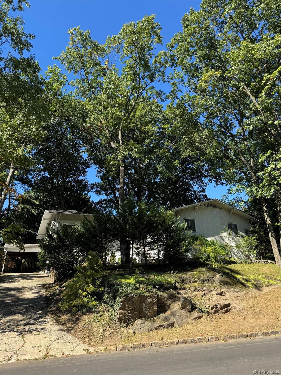 26 Soundview Drive, Eastchester NY 10709