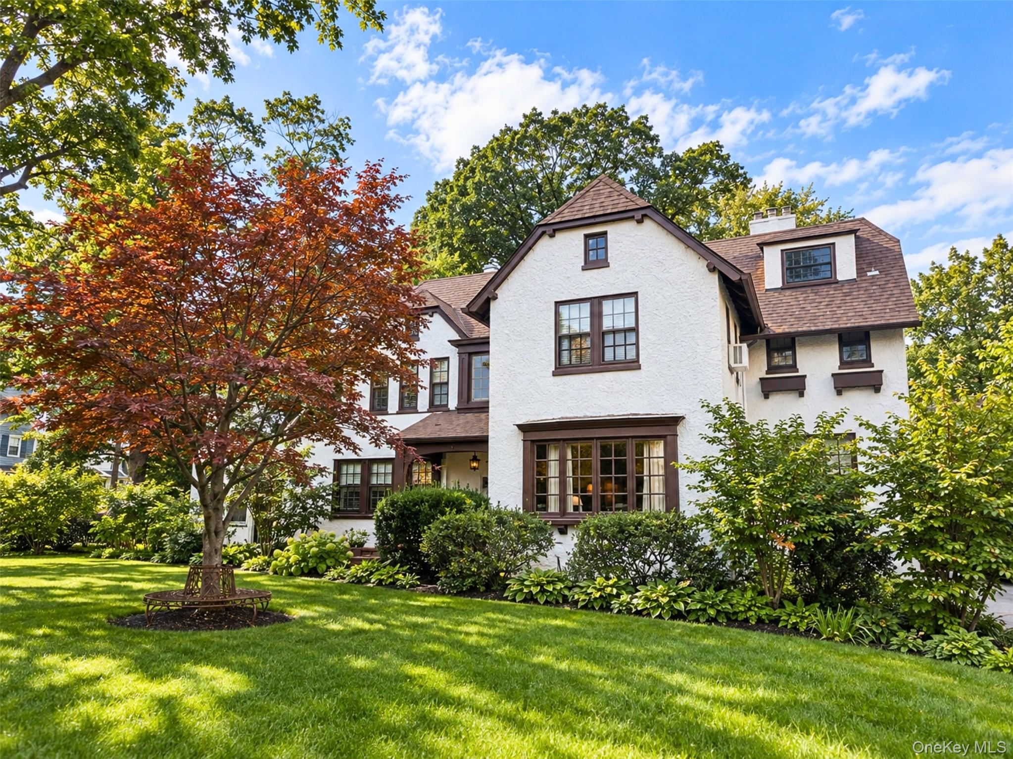 71 Arleigh Road, Great Neck NY 11021