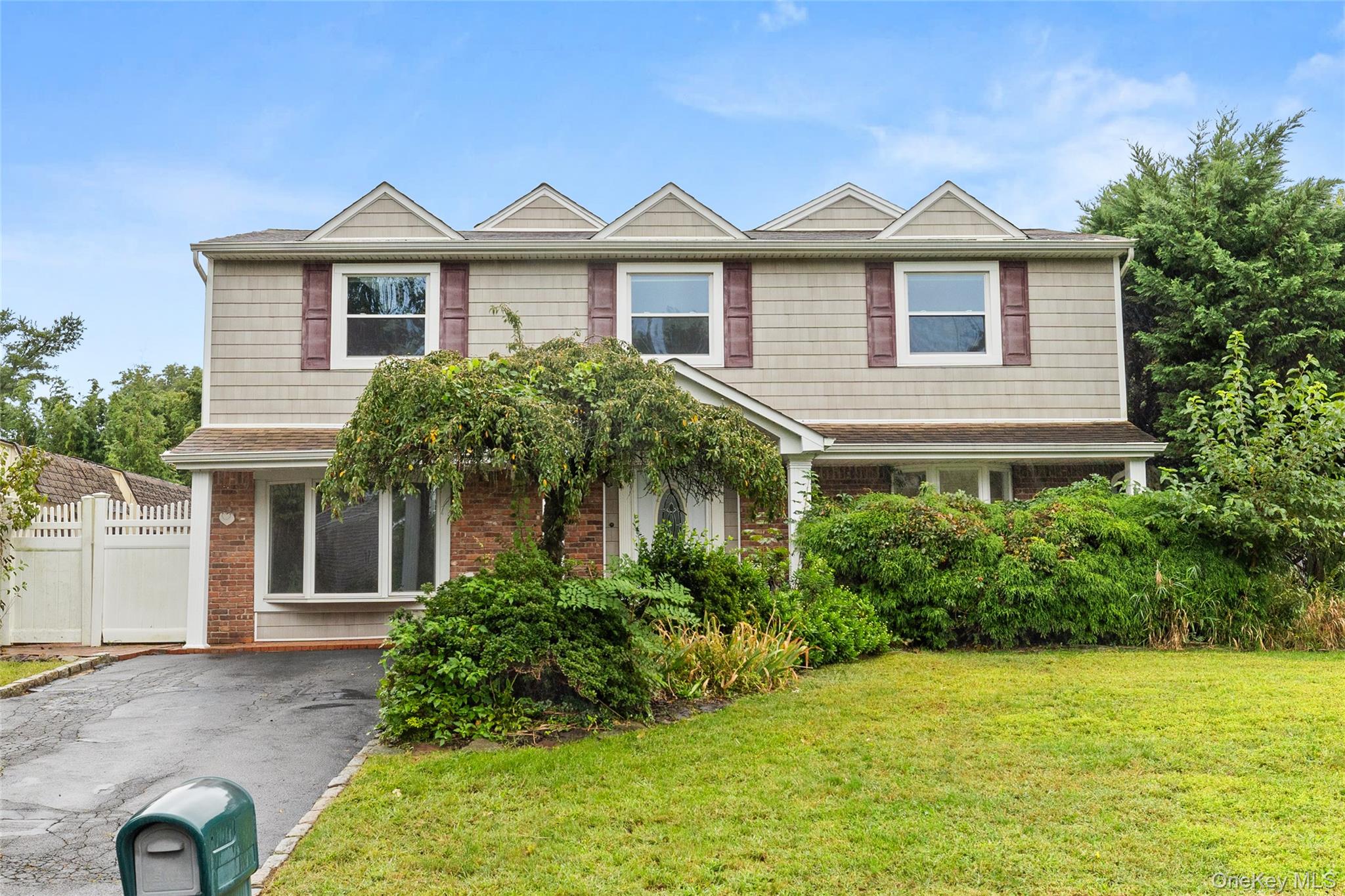 20 Hilltop Drive, Mount Sinai NY 11766