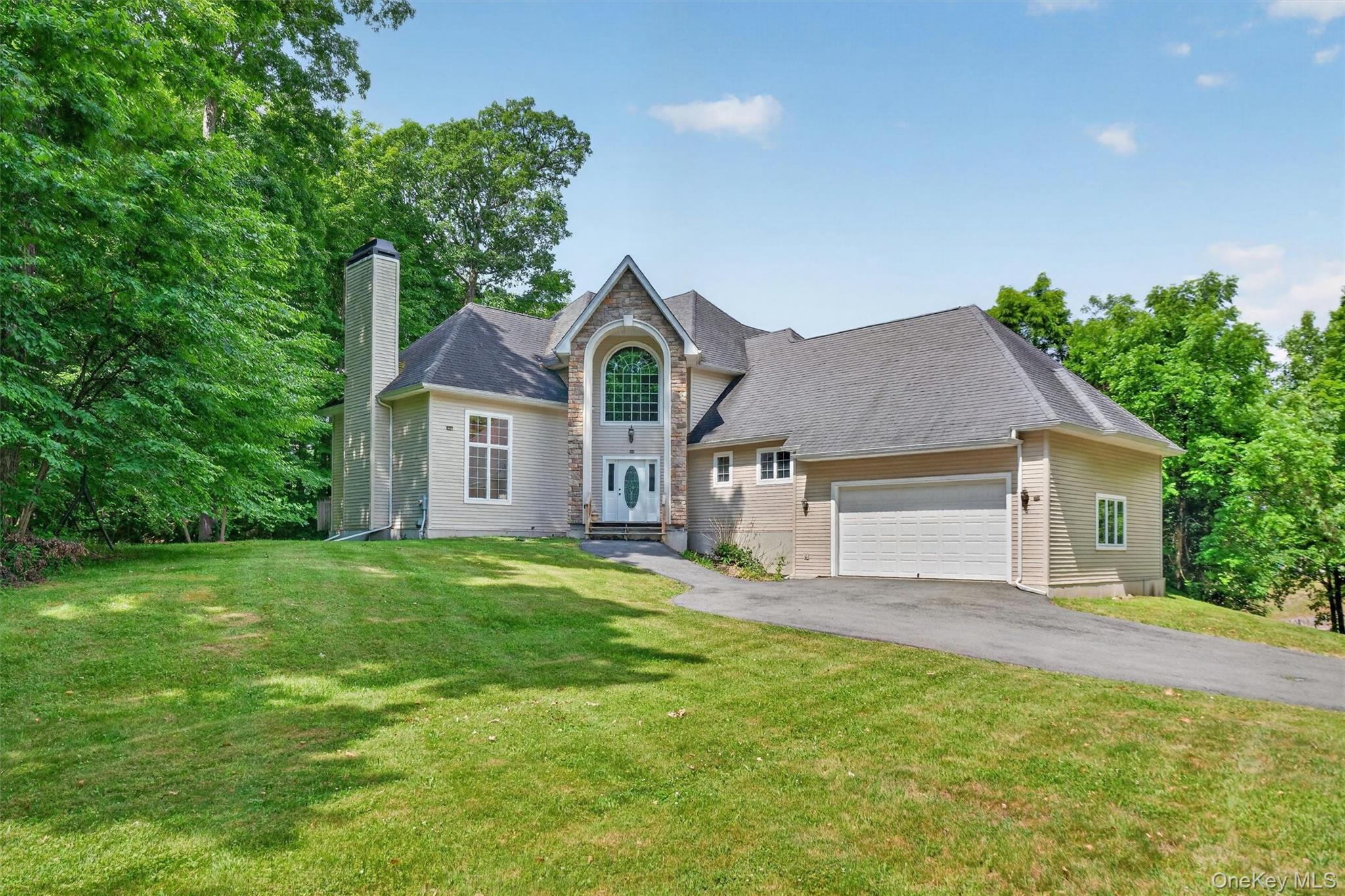 21 Huyler Drive, Hyde Park NY 12538