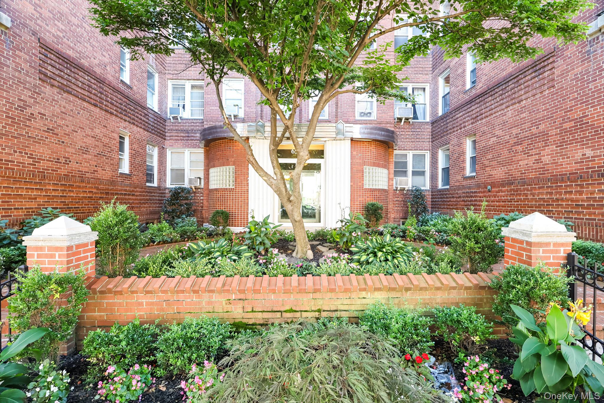 65-36 Wetherole Street Unit 101, Rego Park NY 11374