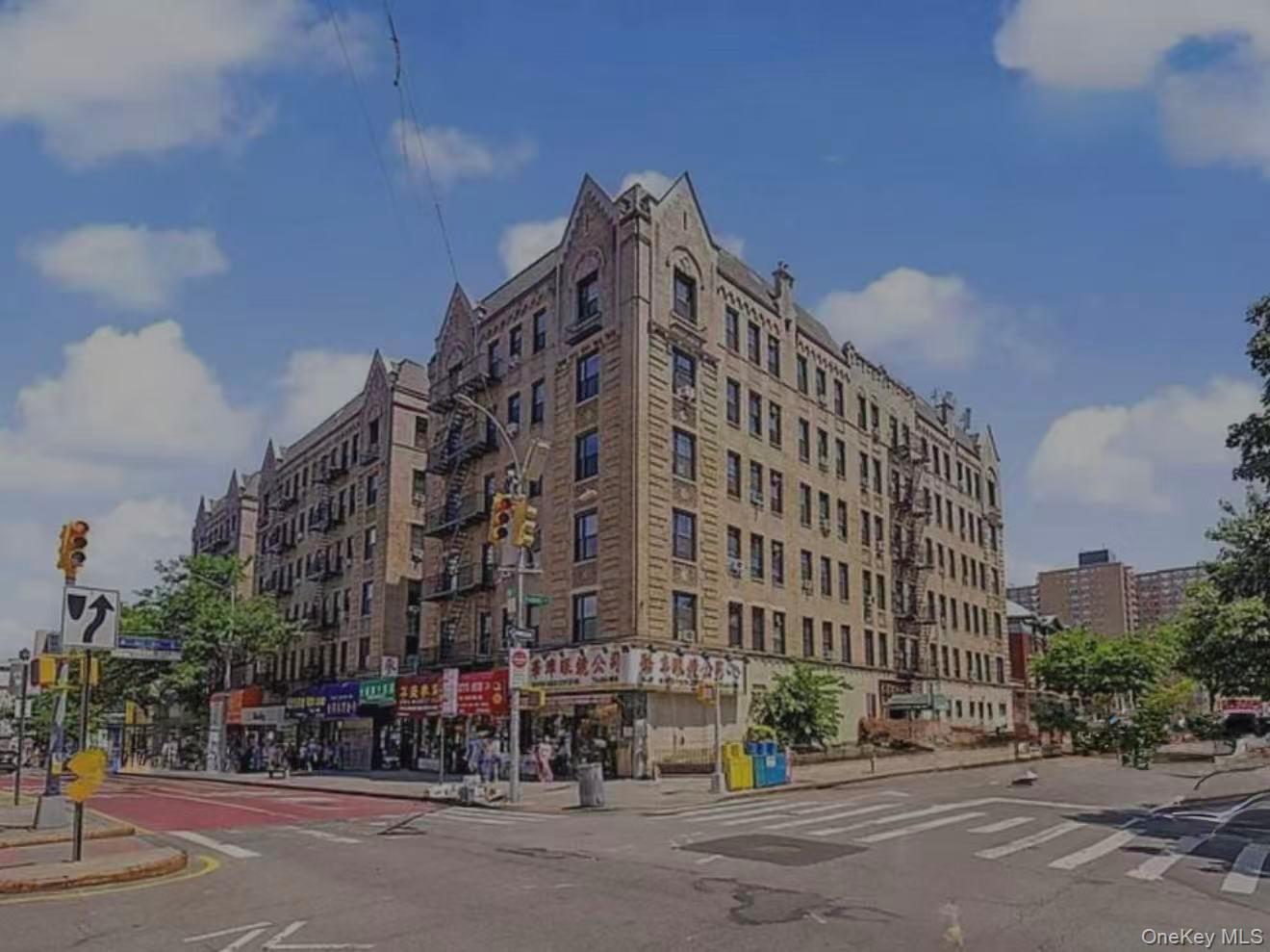 136-05 Sanford Avenue Unit 4O, Flushing NY 11355
