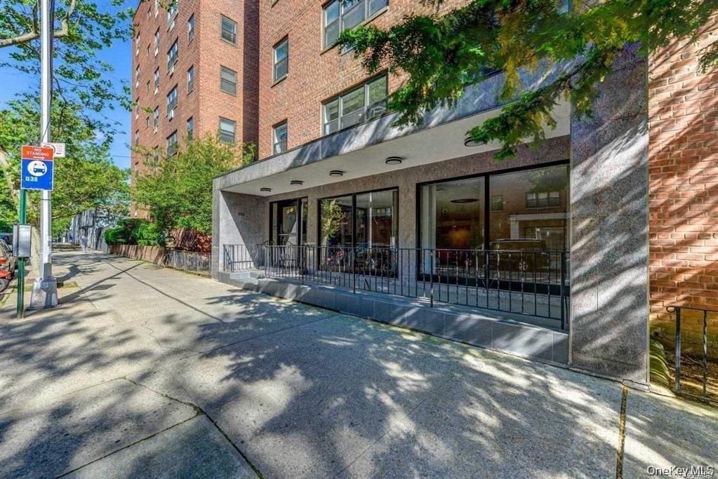 9910 60th Avenue Unit 5A, Corona NY 11368