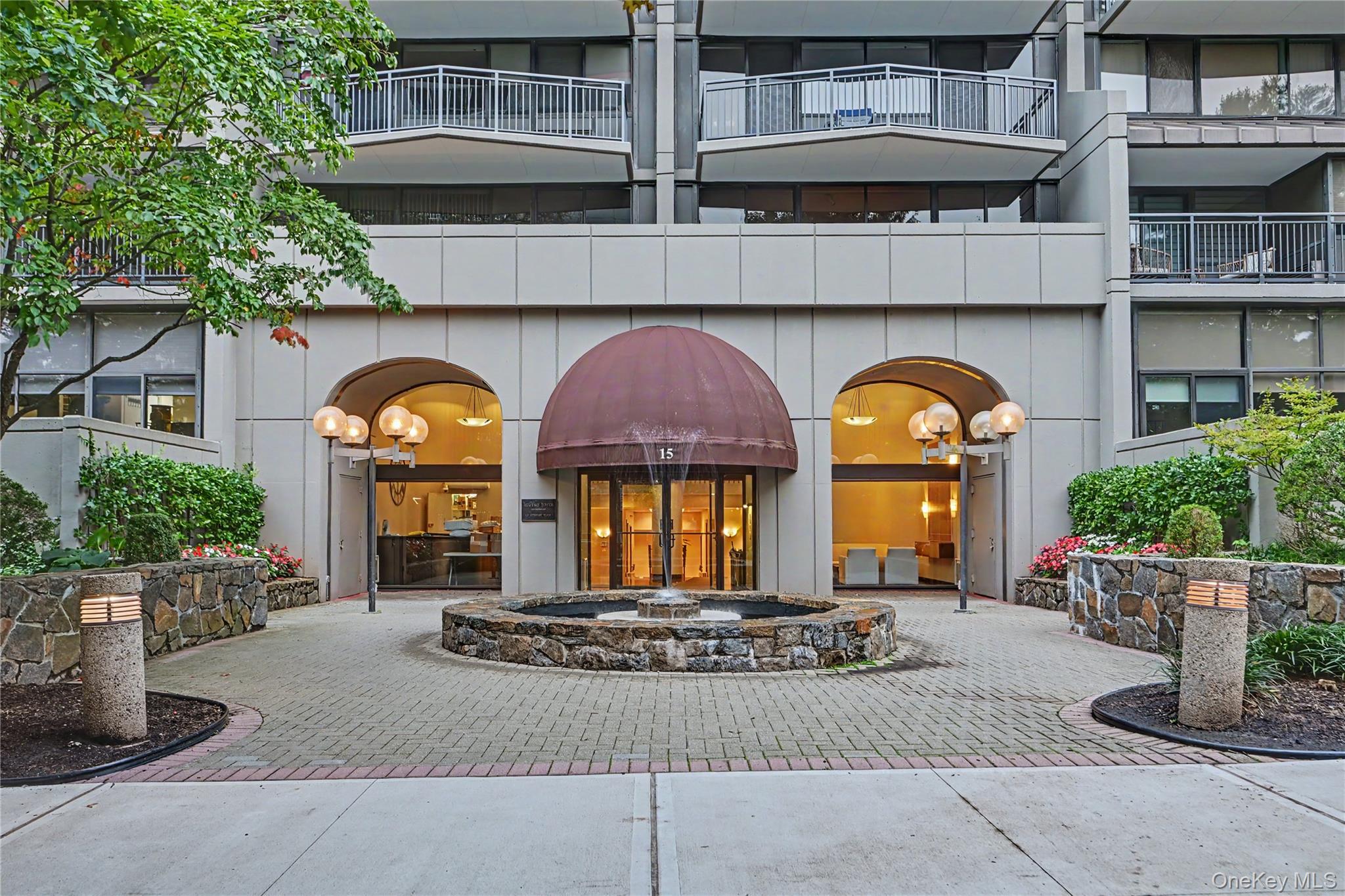 15 Stewart Place Unit 12A, White Plains NY 10603
