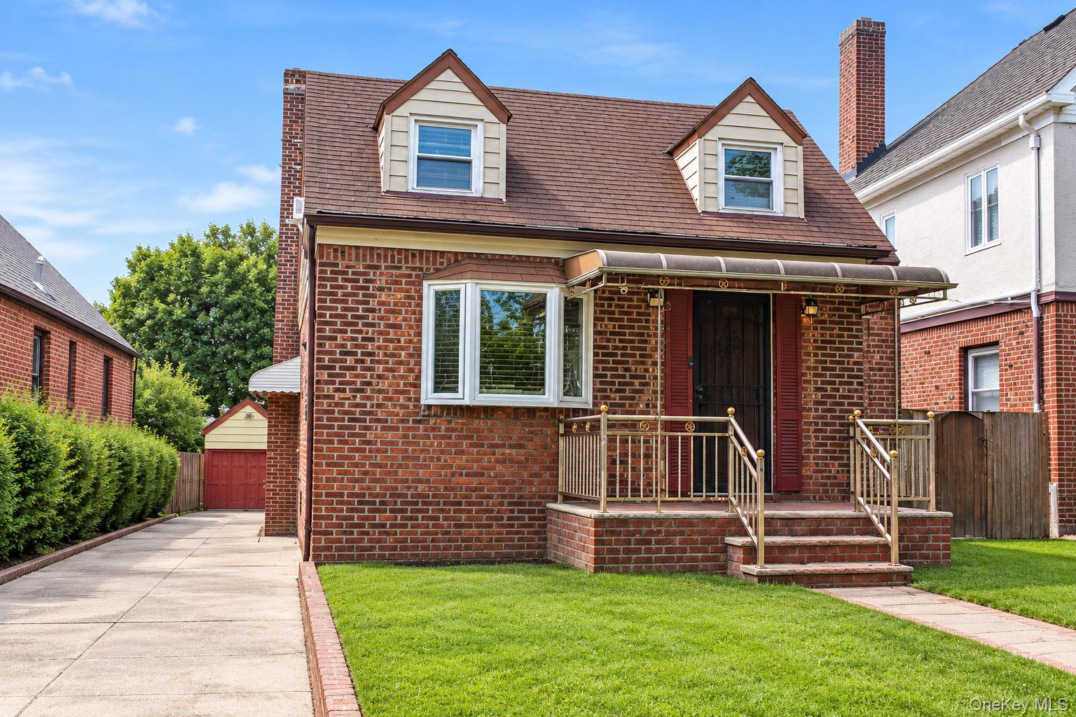21422 Whitehall Terrace, Queens Village NY 11427