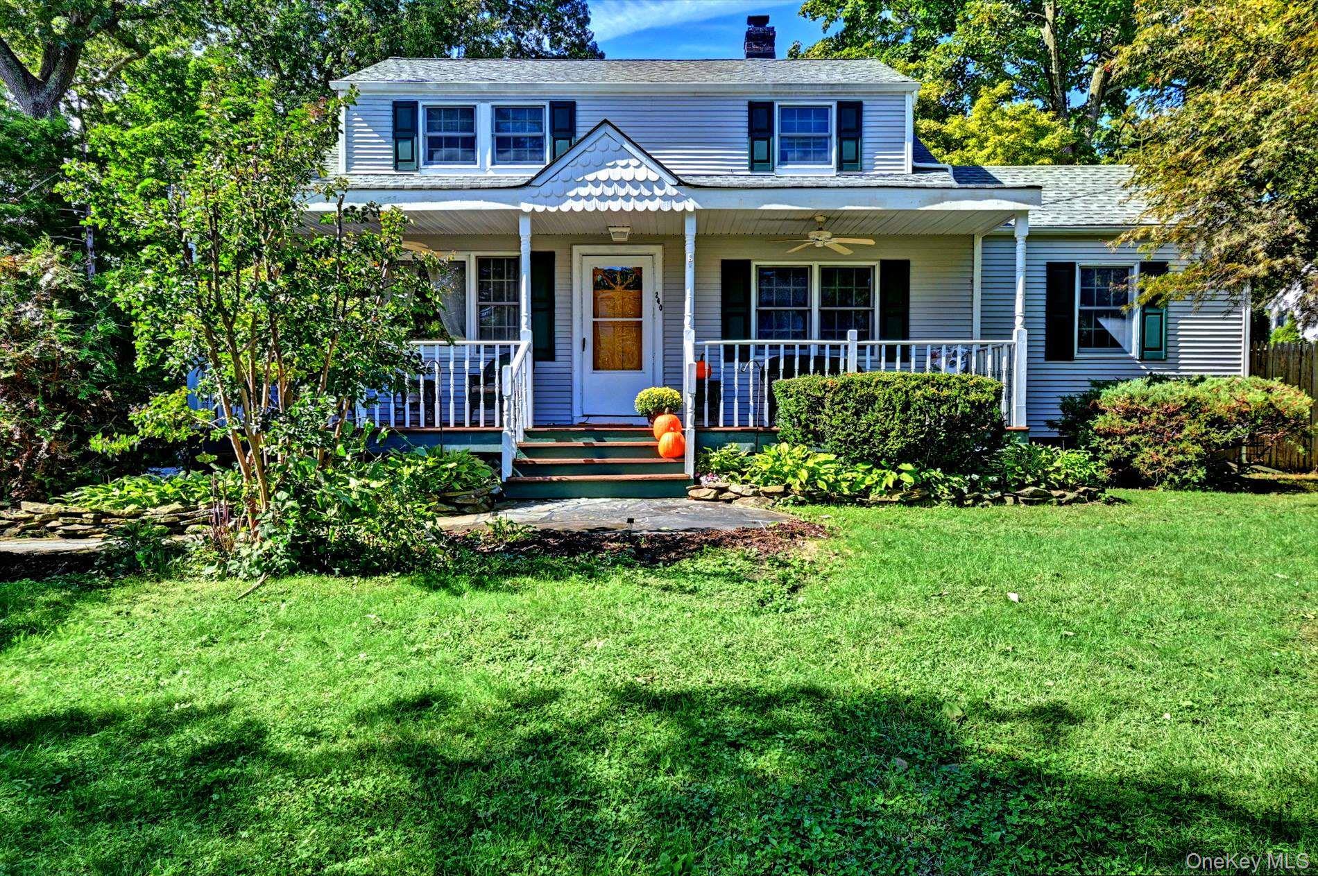 240 Washington Avenue, Saint James NY 11780